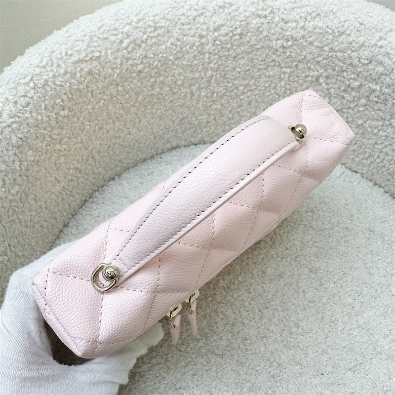 GLM-Vanity / Clutch with Chain (LP Style Bag) in 25S Light Pink Caviar and LGHW (Model: AP4385)