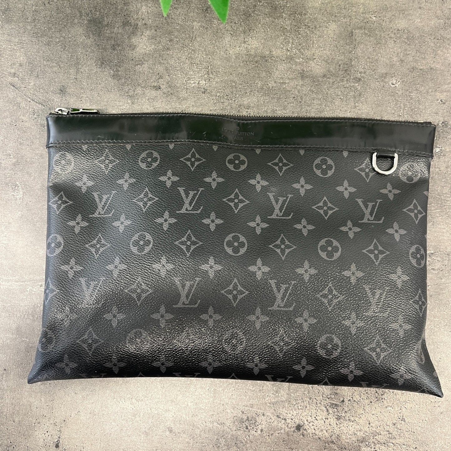 Men's Pochette Discovery Monogram Eclipse Pouch Black
