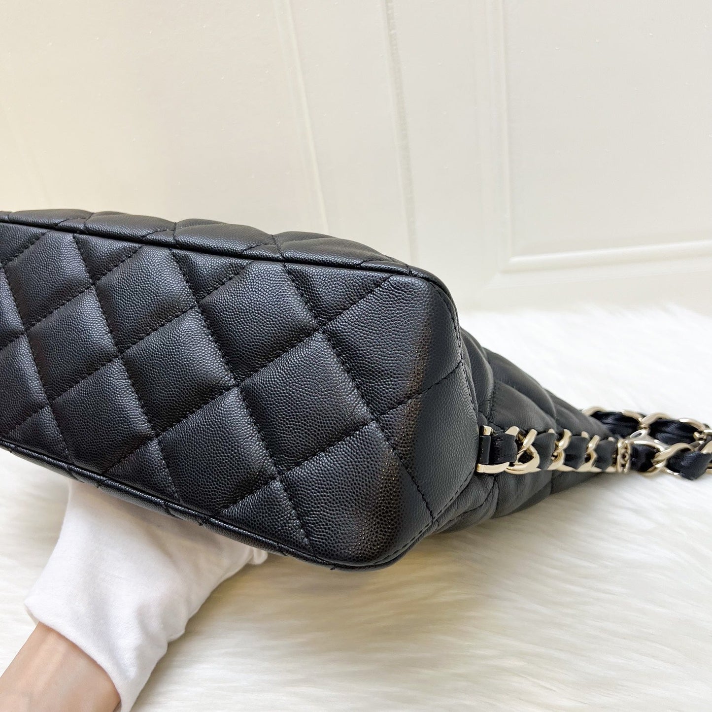 GLM-24P Large Hobo Bag in Black Caviar and LGHW (Model: AS4248)
