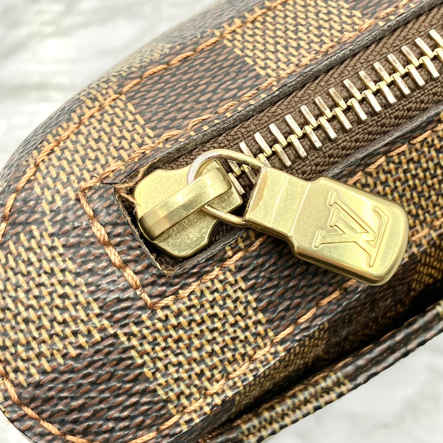 LOUIS VUITTON Damier Geronimos