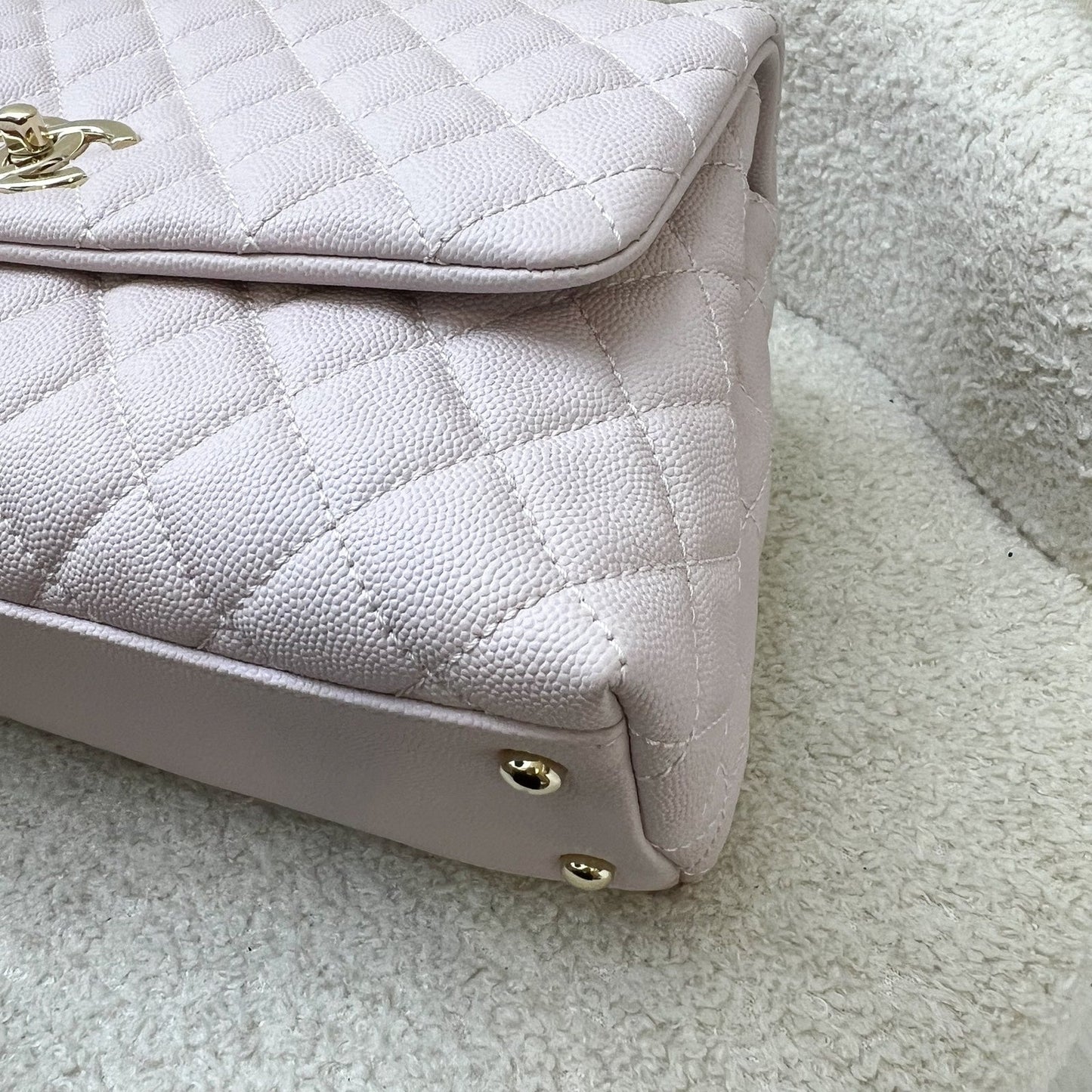 GLM-Medium 29cm Coco Handle in 20A Lilac Caviar and LGHW