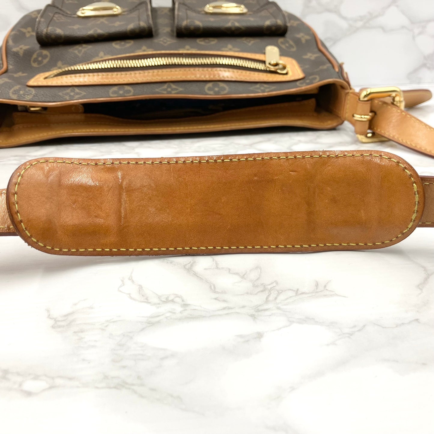 LOUIS VUITTON Monogram Hudson GM