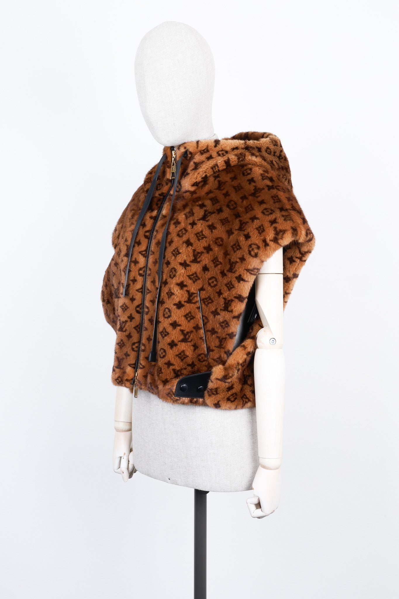 LOUIS VUITTON Open Arm Jacket MNG Mink