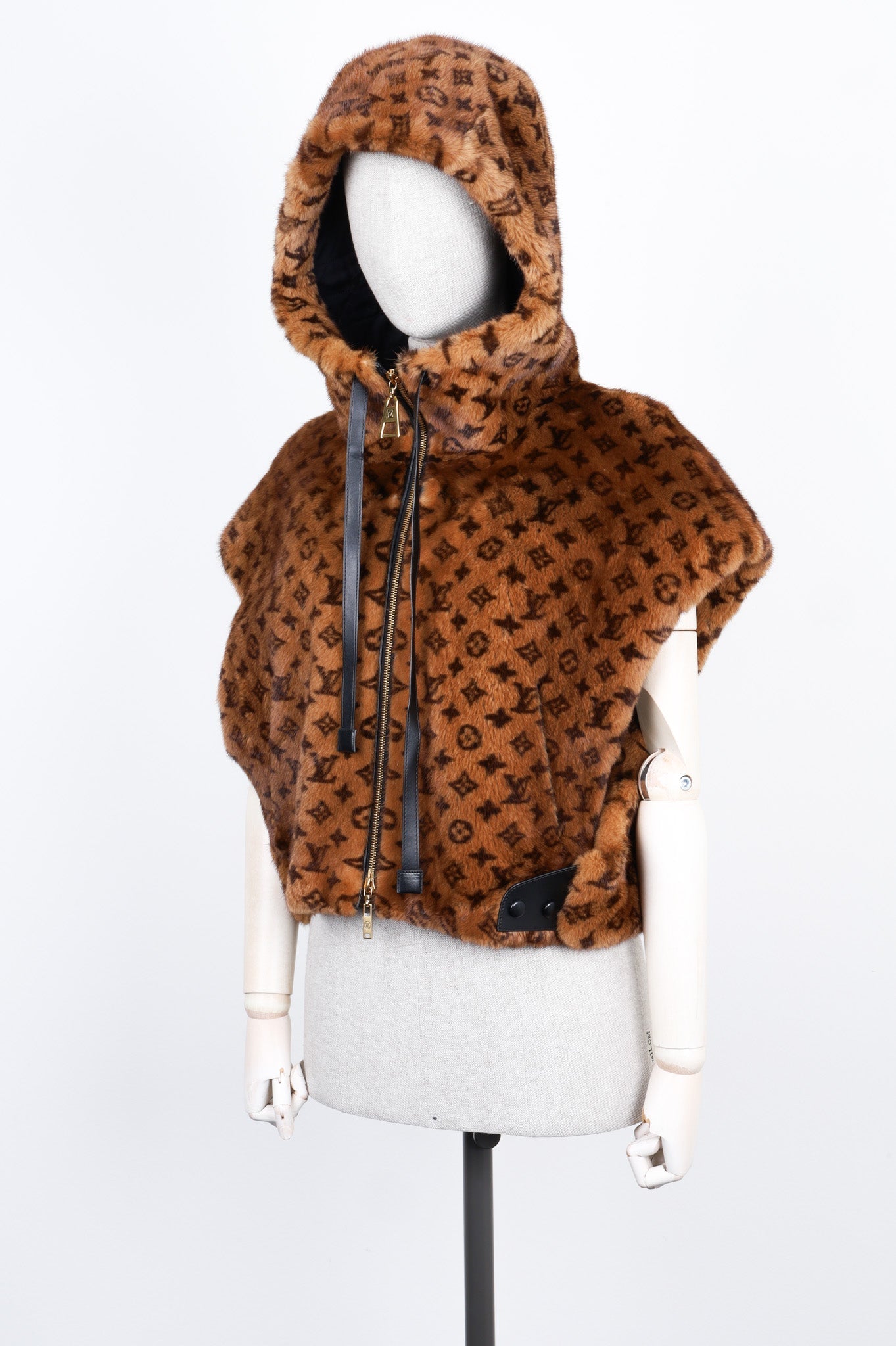 LOUIS VUITTON Open Arm Jacket MNG Mink