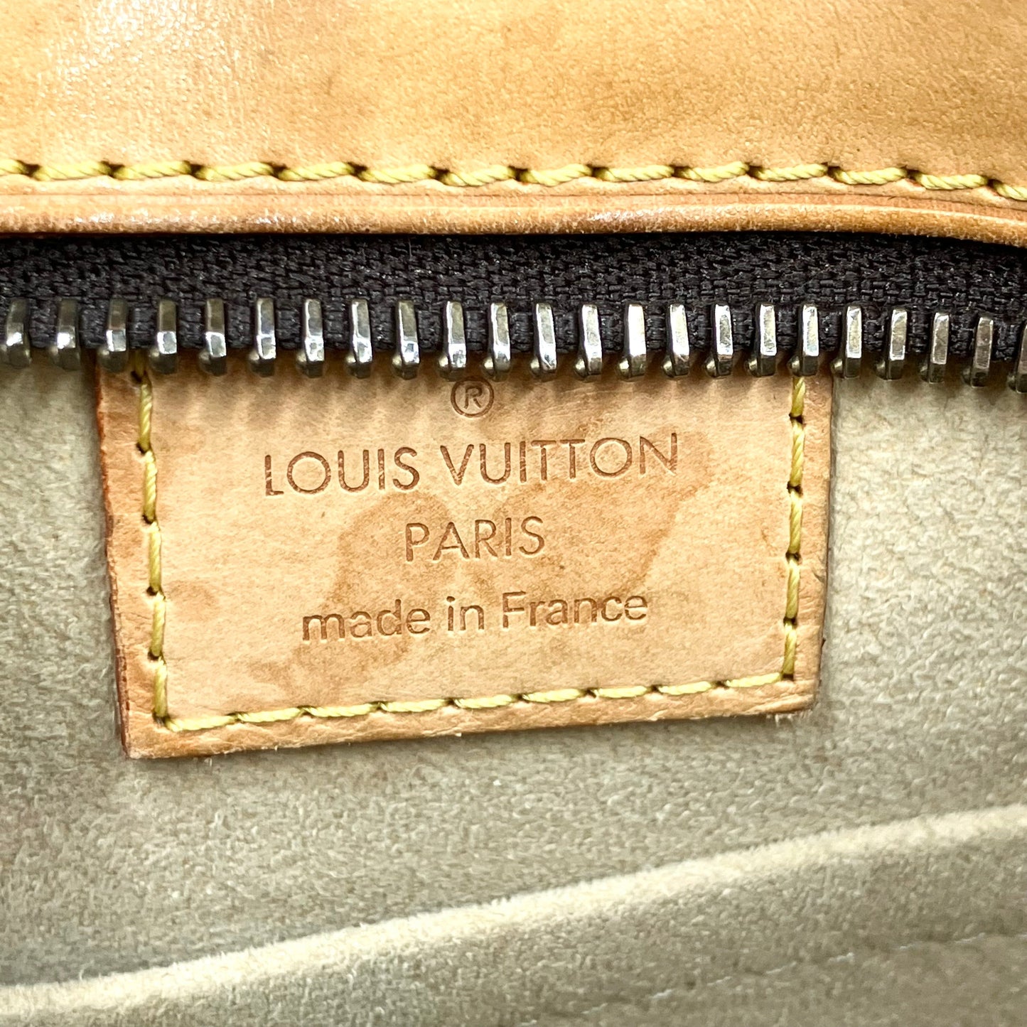 LOUIS VUITTON Monogram Hudson GM