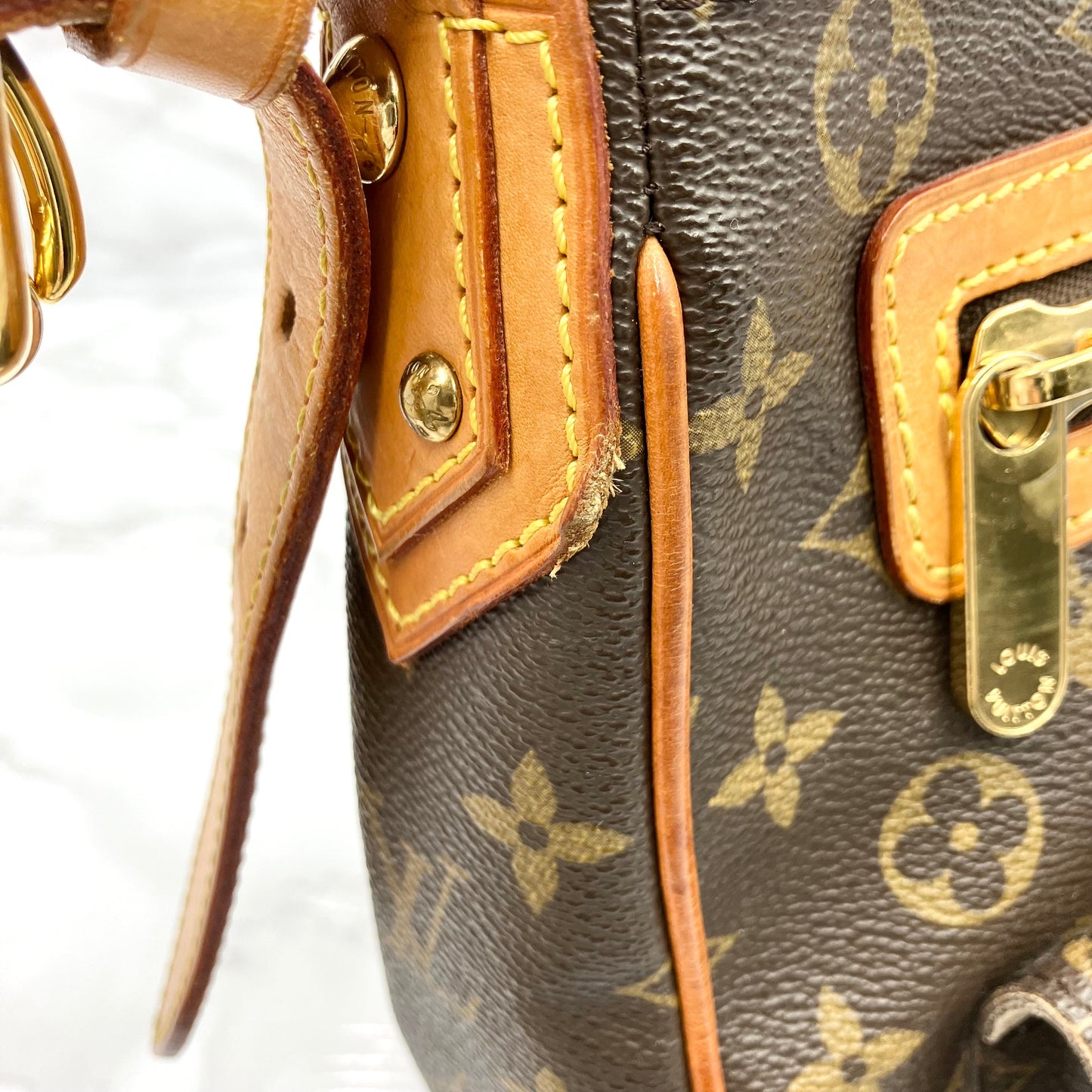 LOUIS VUITTON Monogram Hudson GM