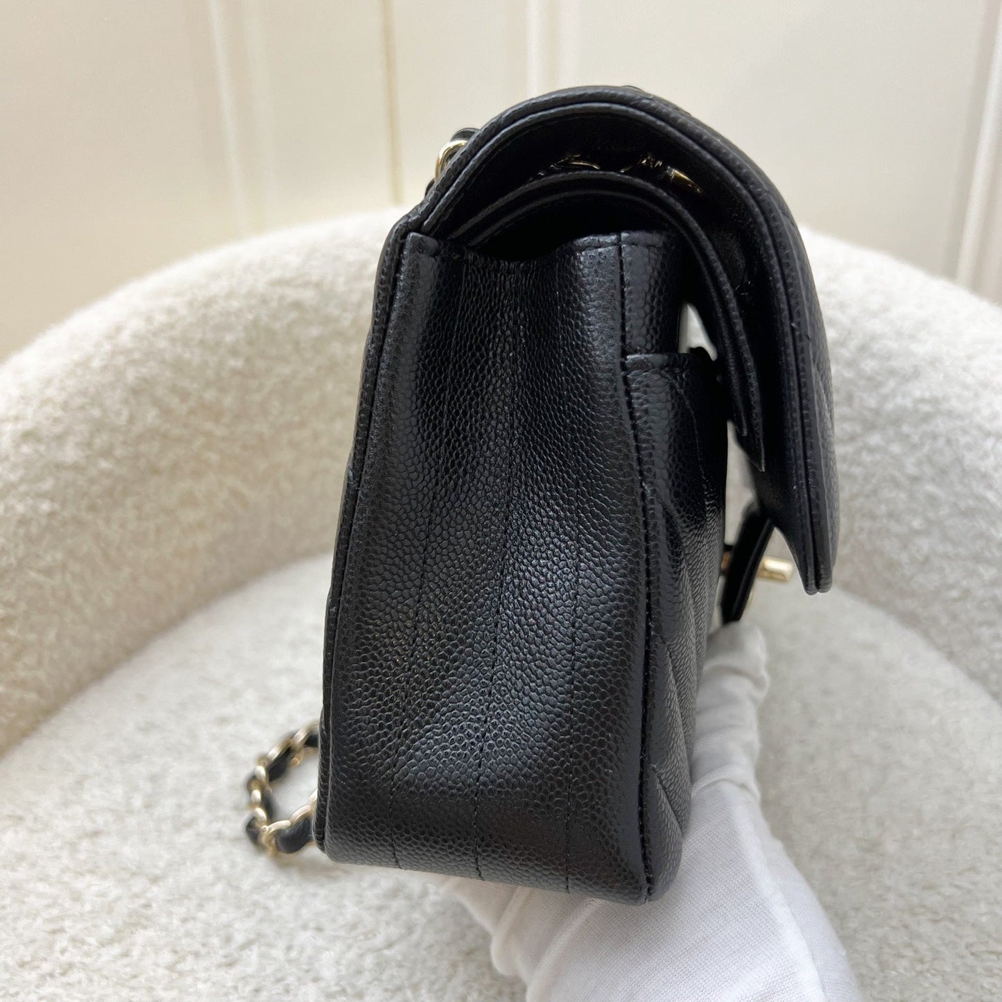 GLM-Small Classic Flap CF in Chevron Quilted Black Caviar and LGHW (Model: A01113)