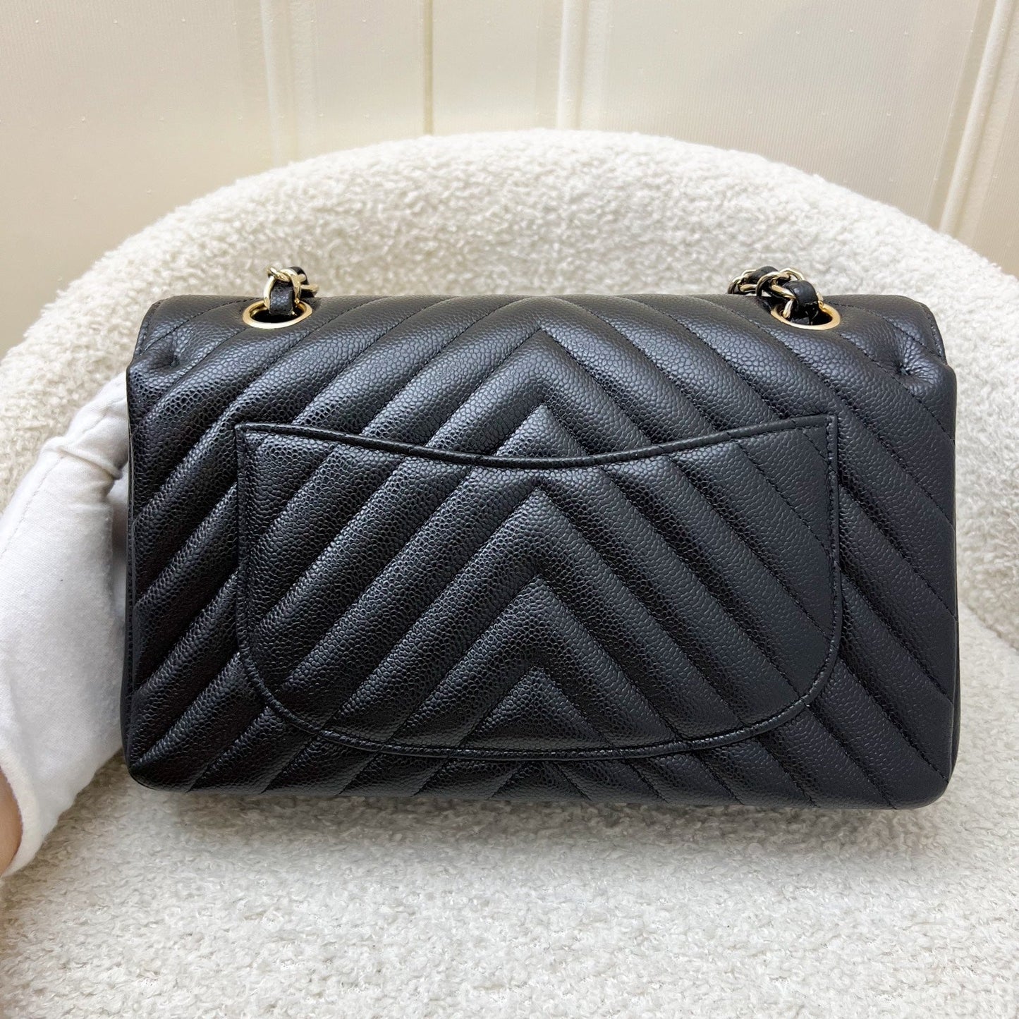 GLM-Small Classic Flap CF in Chevron Quilted Black Caviar and LGHW (Model: A01113)