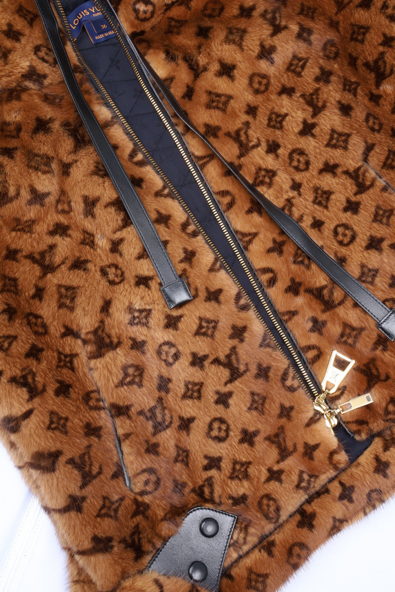 LOUIS VUITTON Open Arm Jacket MNG Mink