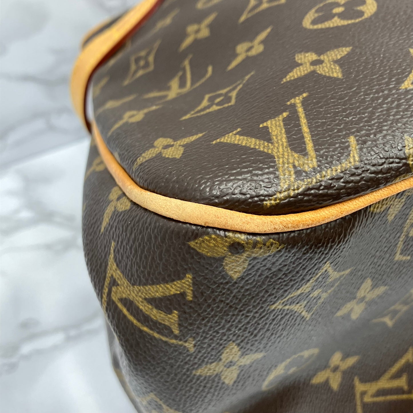 LOUIS VUITTON Monogram Batignolles Orizontal