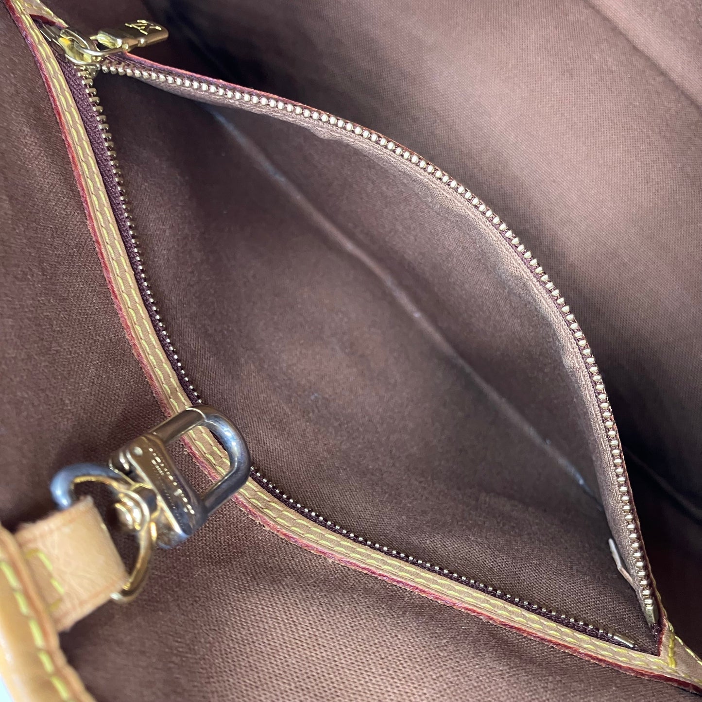 LOUIS VUITTON Monogram Batignolles Orizontal