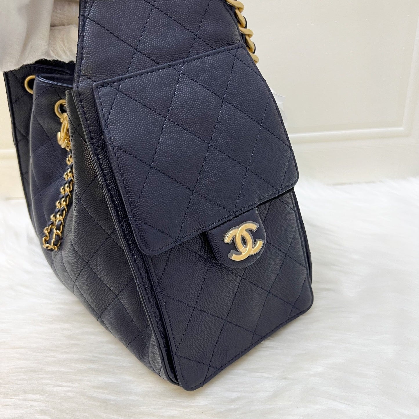 GLM-25 Small Hobo Bag in 25S Navy Caviar and AGHW