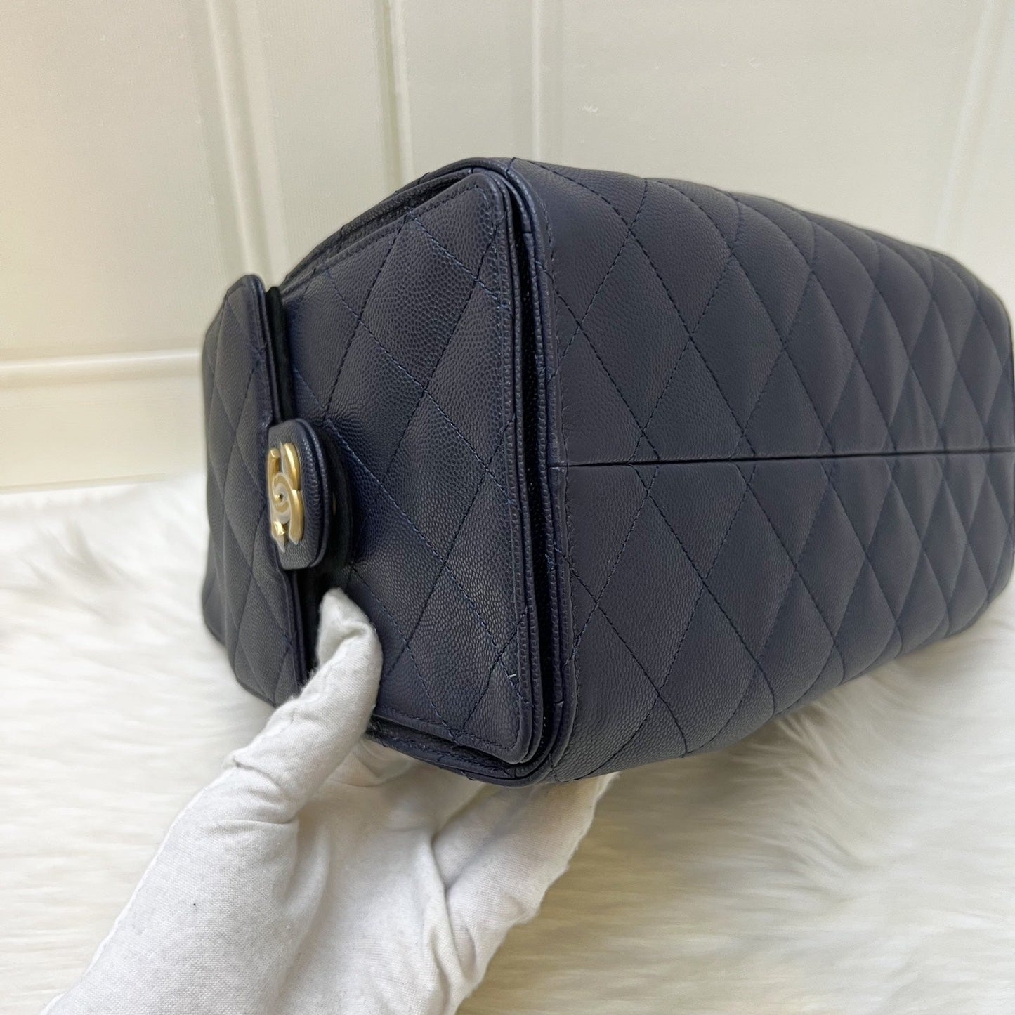GLM-25 Small Hobo Bag in 25S Navy Caviar and AGHW