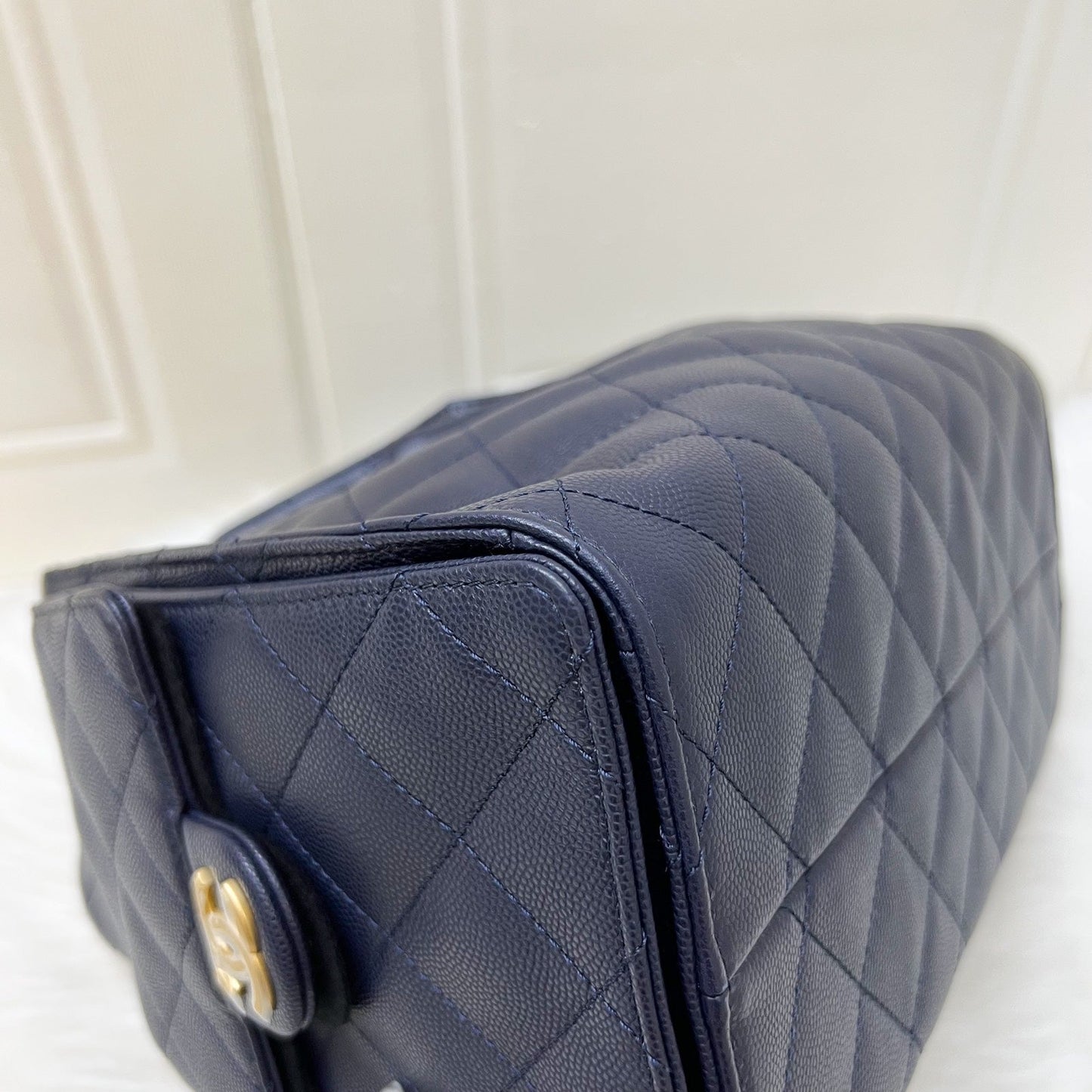 GLM-25 Small Hobo Bag in 25S Navy Caviar and AGHW