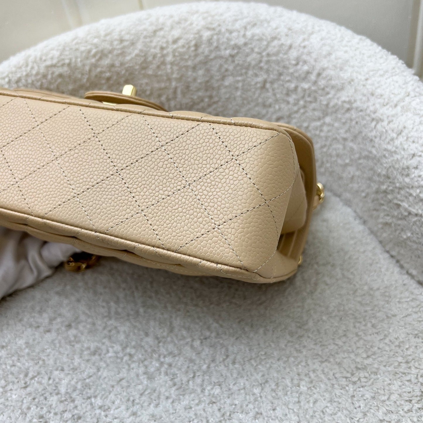 GLM-Small Classic Flap CF in Beige Caviar and GHW