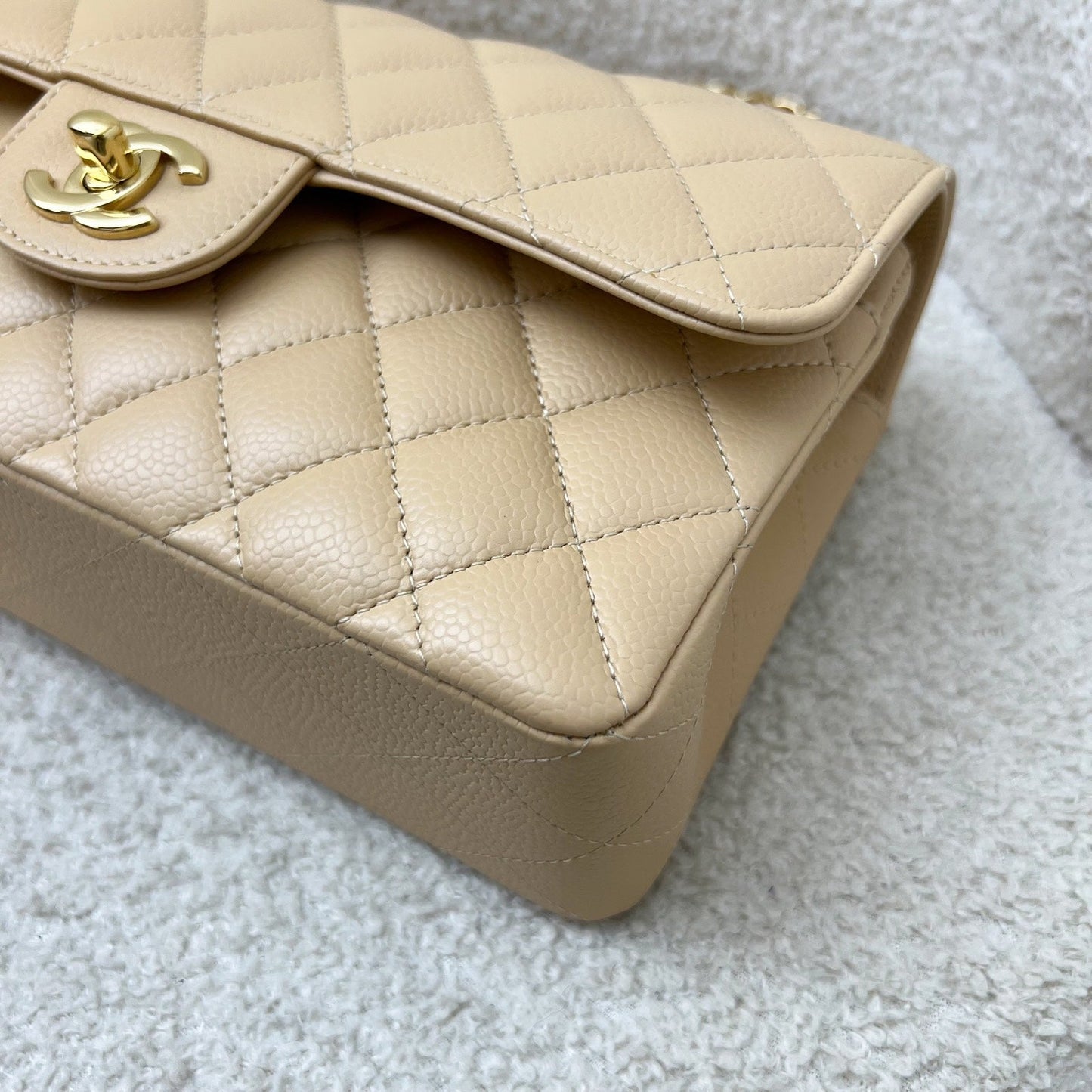 GLM-Small Classic Flap CF in Beige Caviar and GHW
