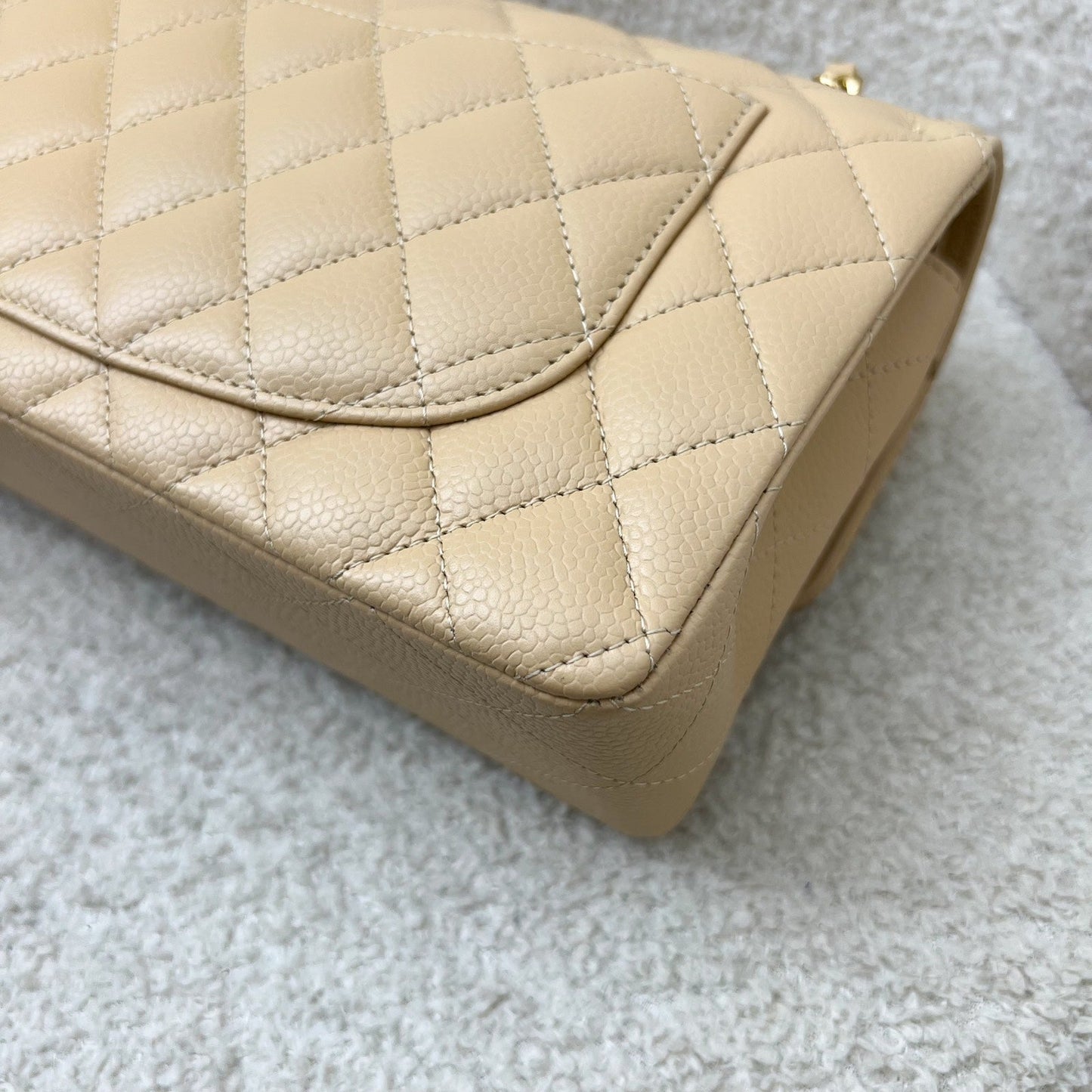 GLM-Small Classic Flap CF in Beige Caviar and GHW