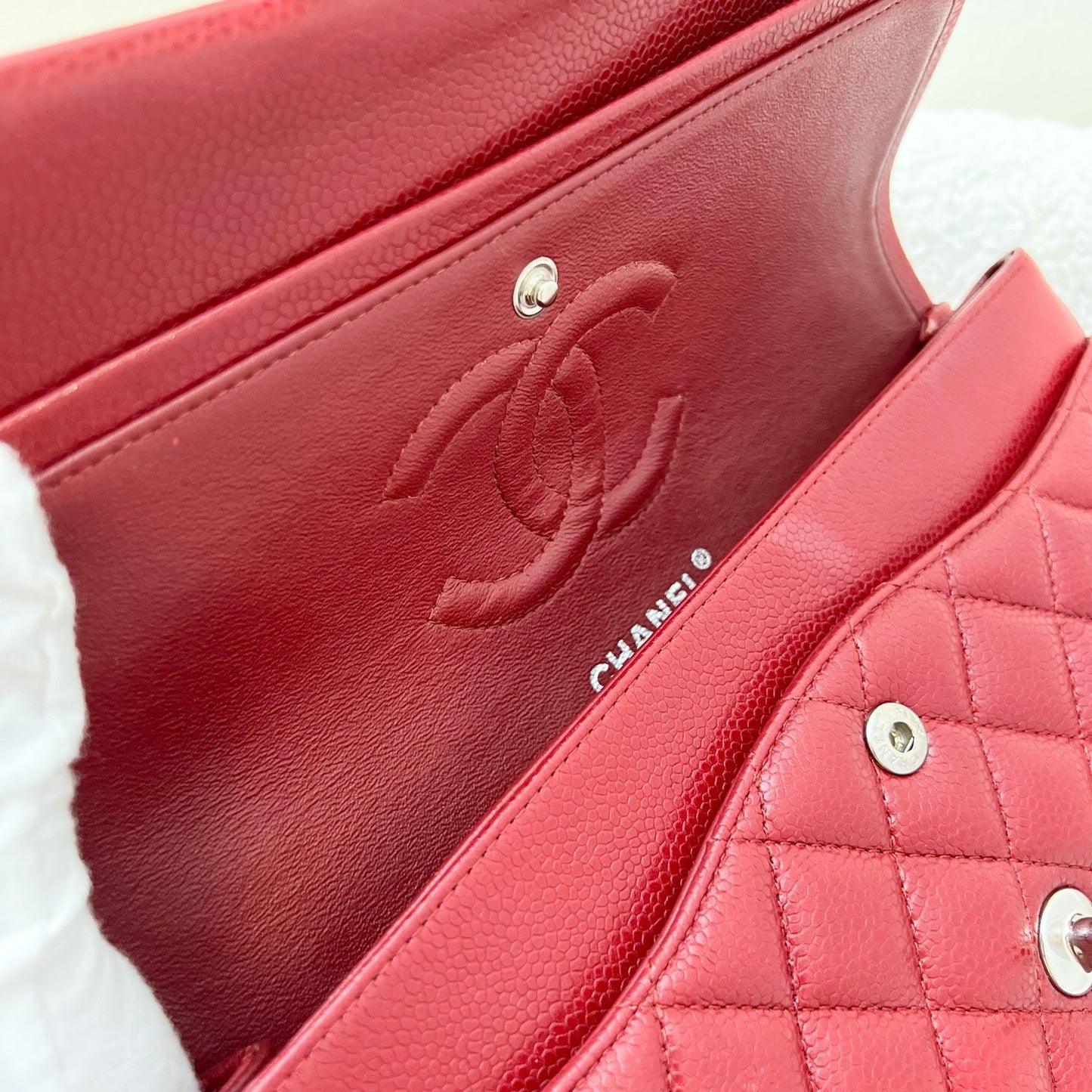 GLM-Medium Classic Flap CF in Red Caviar and SHW