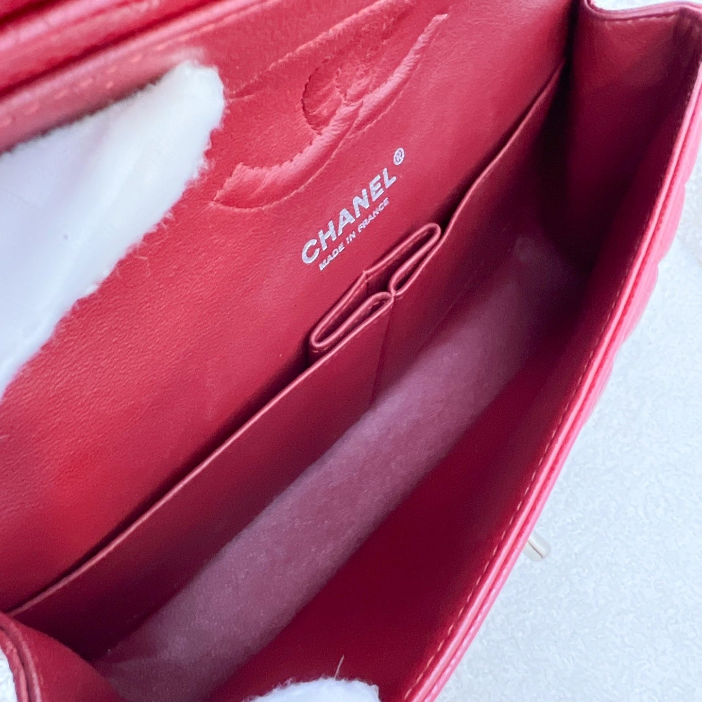 GLM-Medium Classic Flap CF in Red Caviar and SHW