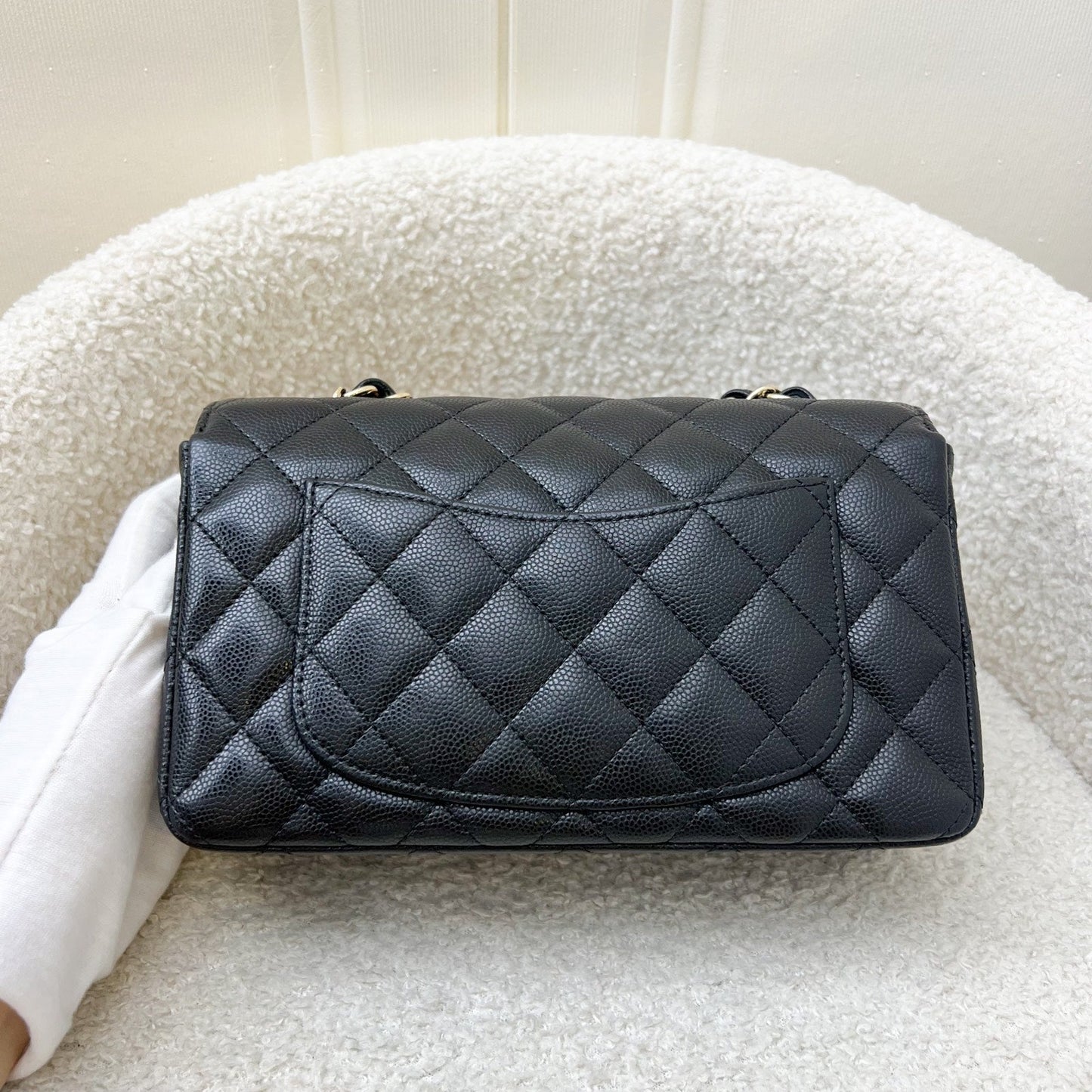 GLM-Mini Rectangle Classic Flap in Black Caviar and LGHW