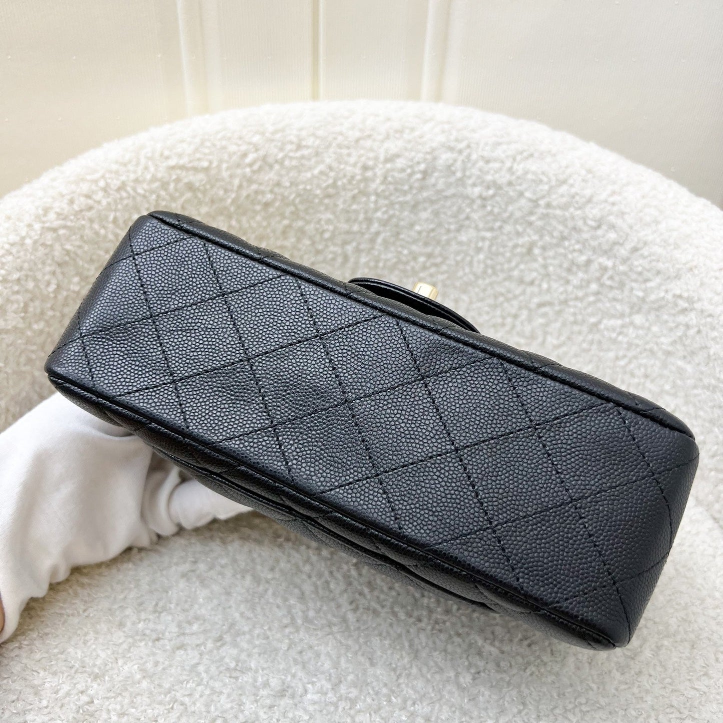 GLM-Mini Rectangle Classic Flap in Black Caviar and LGHW