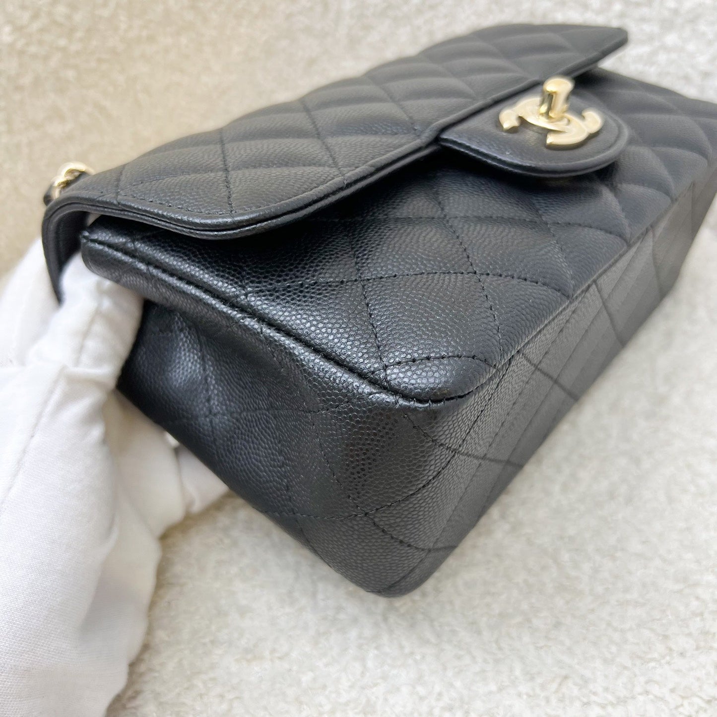 GLM-Mini Rectangle Classic Flap in Black Caviar and LGHW
