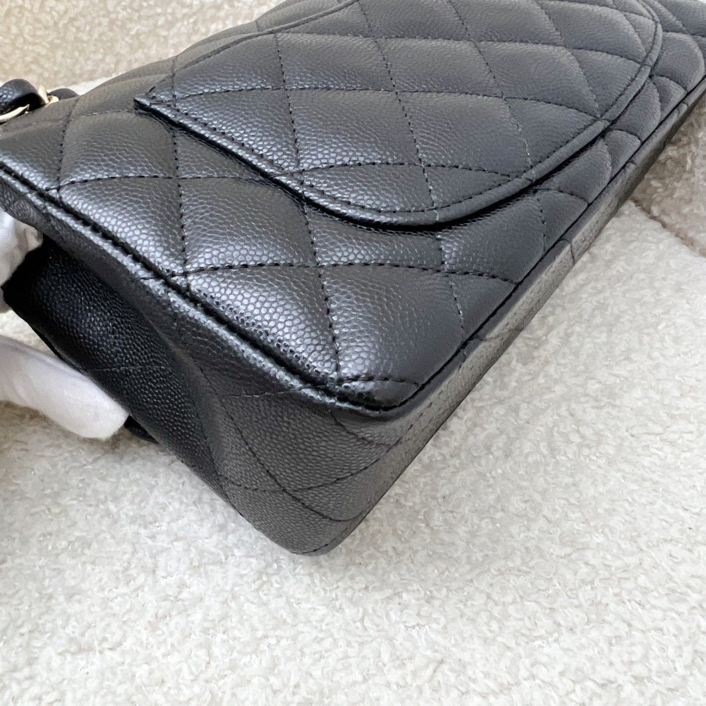 GLM-Mini Rectangle Classic Flap in Black Caviar and LGHW