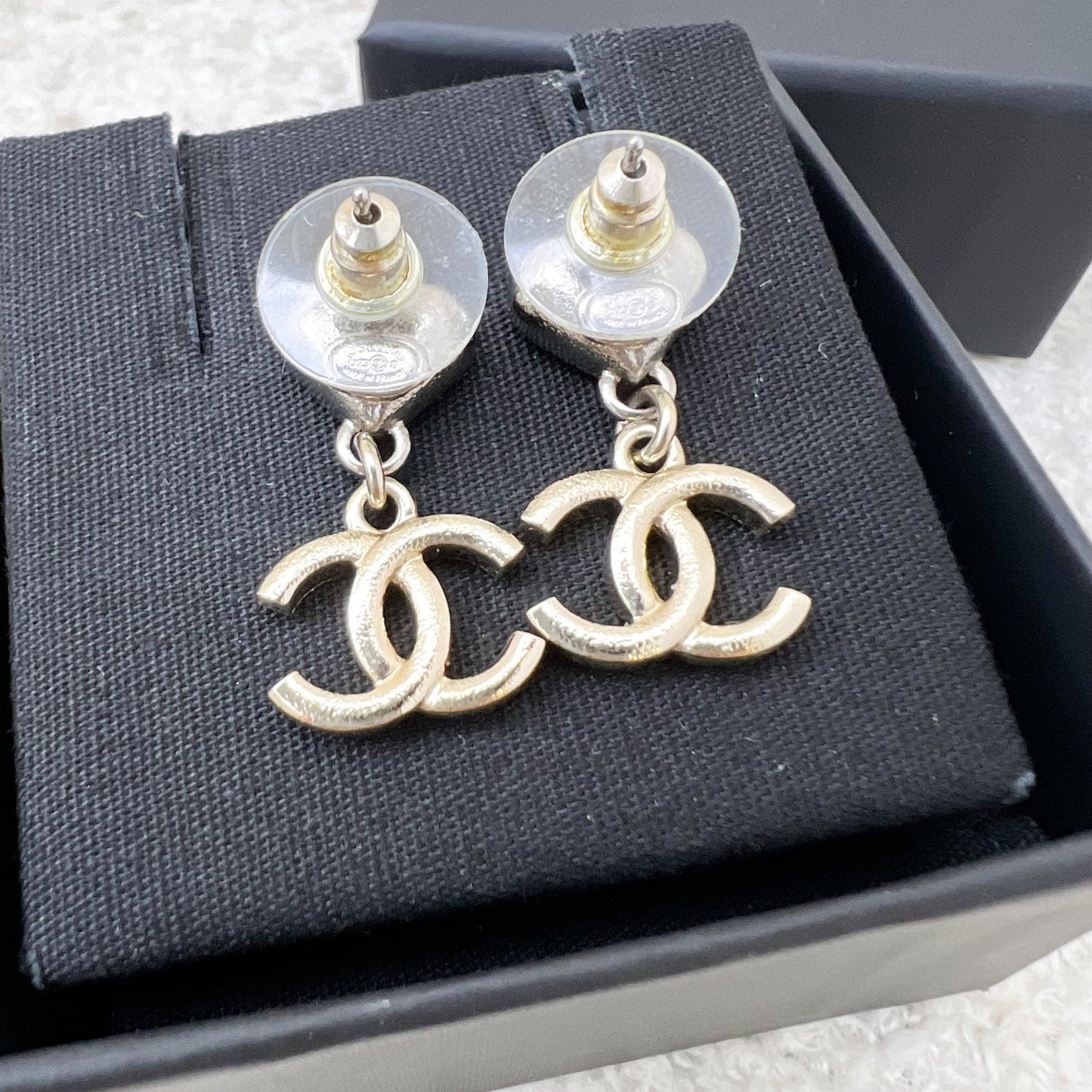 GLM-23S Crystal GLM- Heart Drop Earrings in LGHW