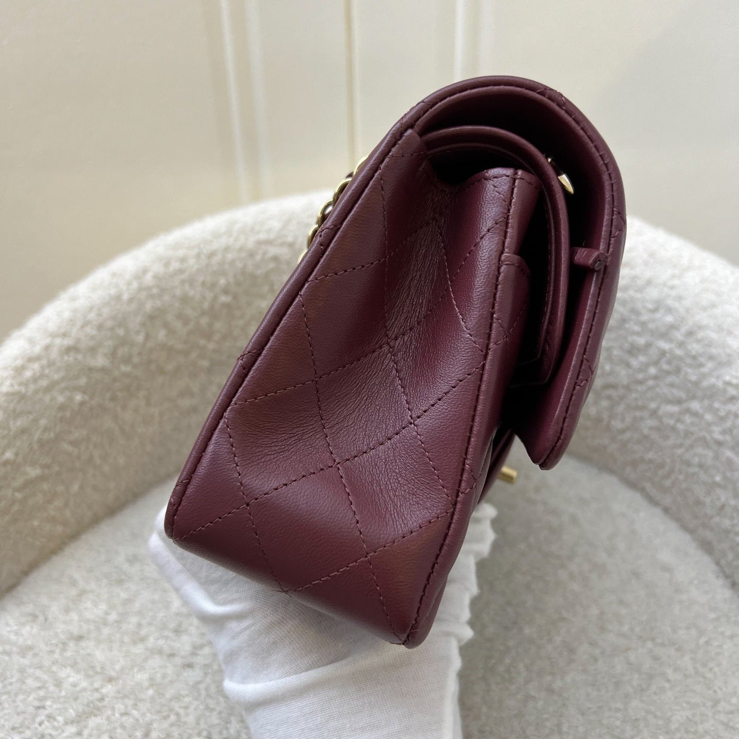 GLM-Small Classic Flap CF in Burgundy Lambskin and LGHW