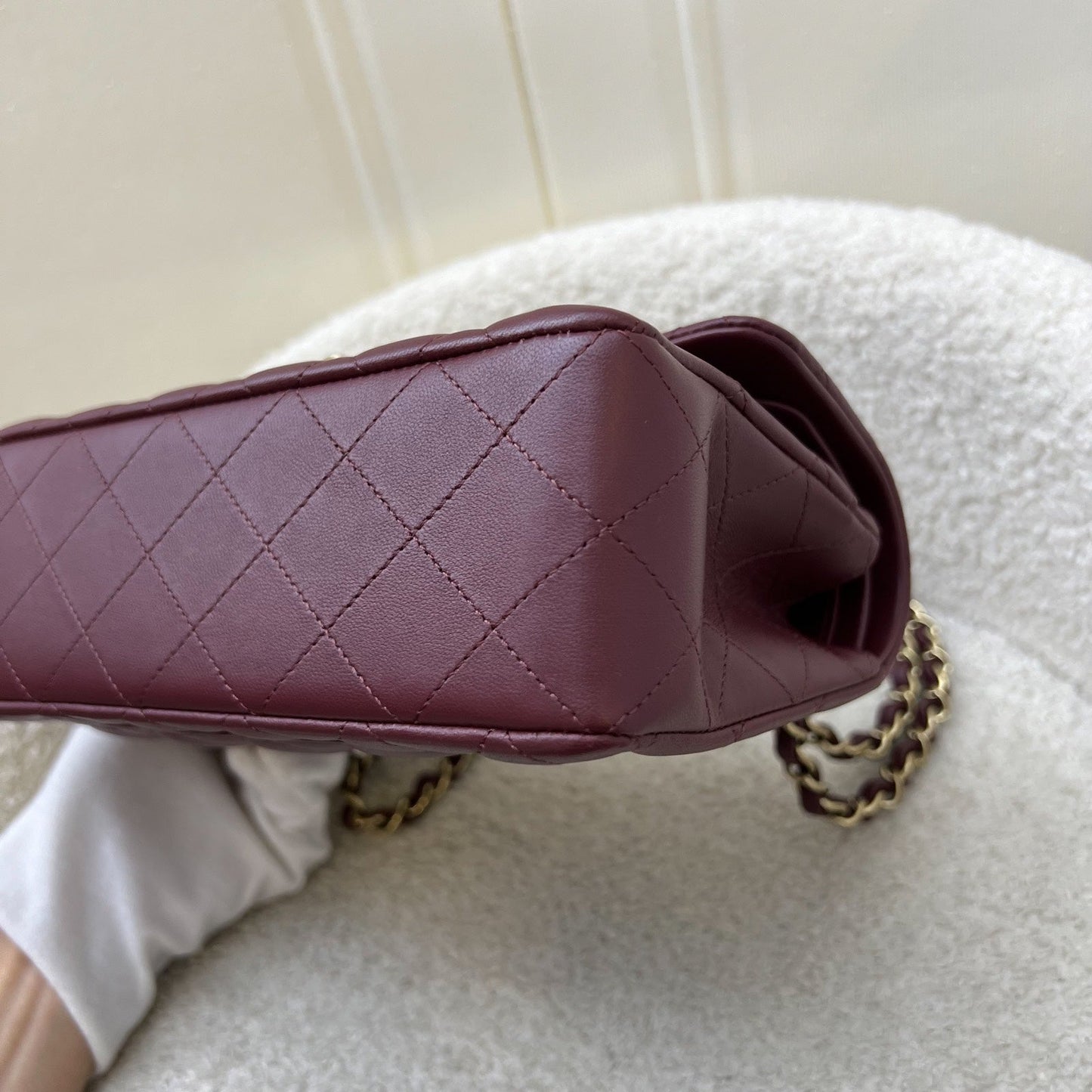 GLM-Small Classic Flap CF in Burgundy Lambskin and LGHW