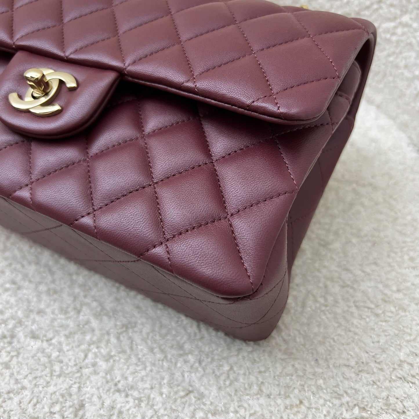 GLM-Small Classic Flap CF in Burgundy Lambskin and LGHW