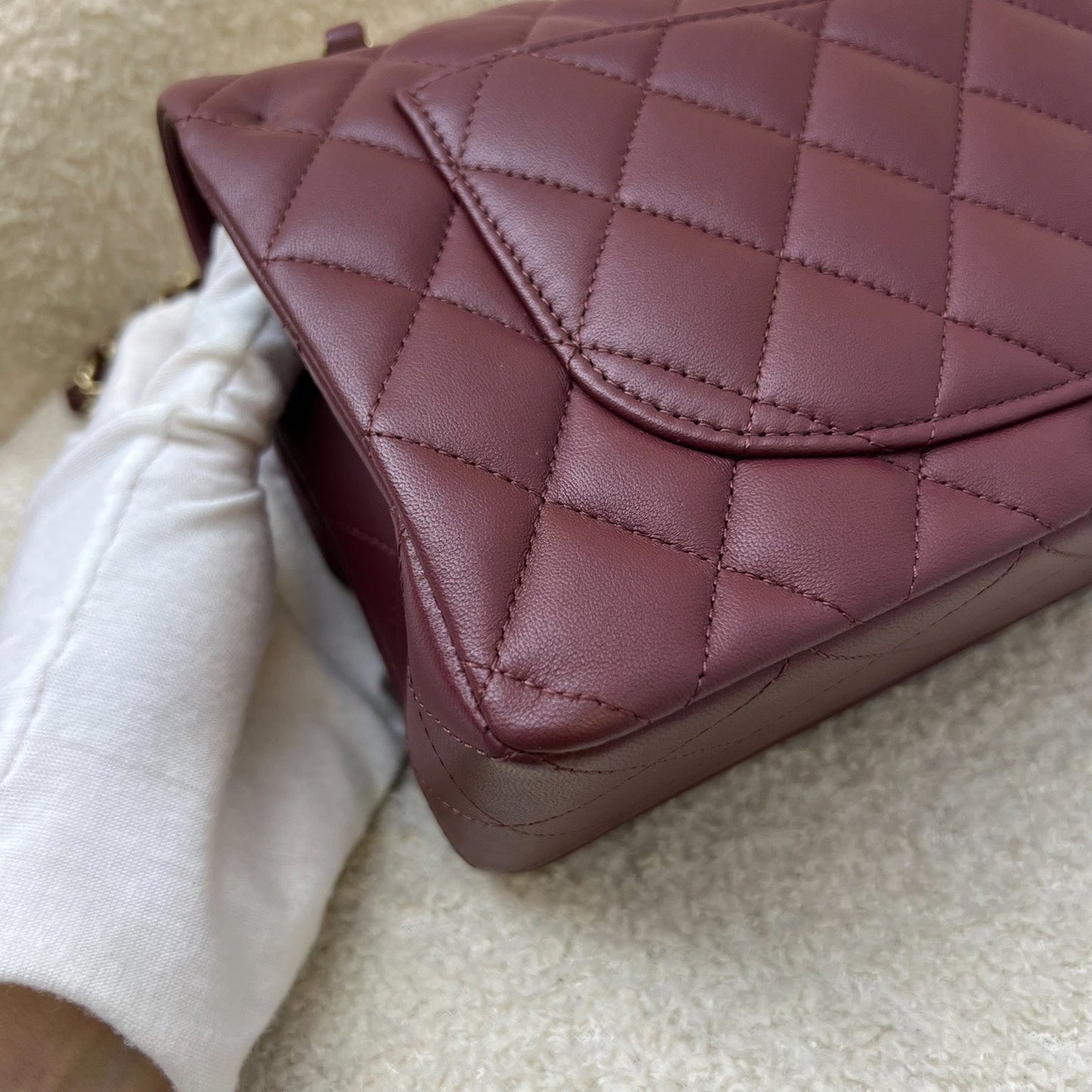 GLM-Small Classic Flap CF in Burgundy Lambskin and LGHW