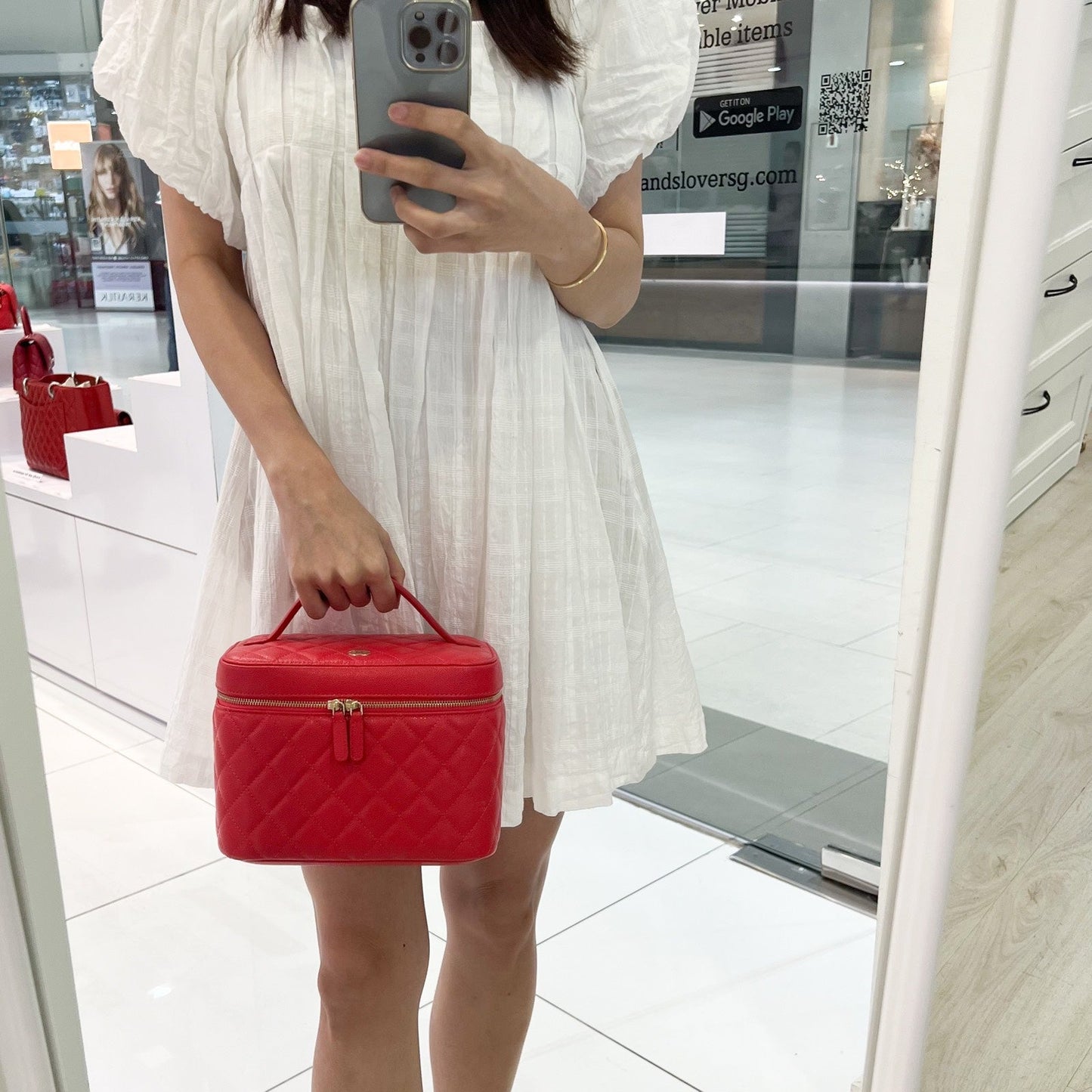 GLM-Top Handle Vanity Case in Raspberry Red Caviar LGHW