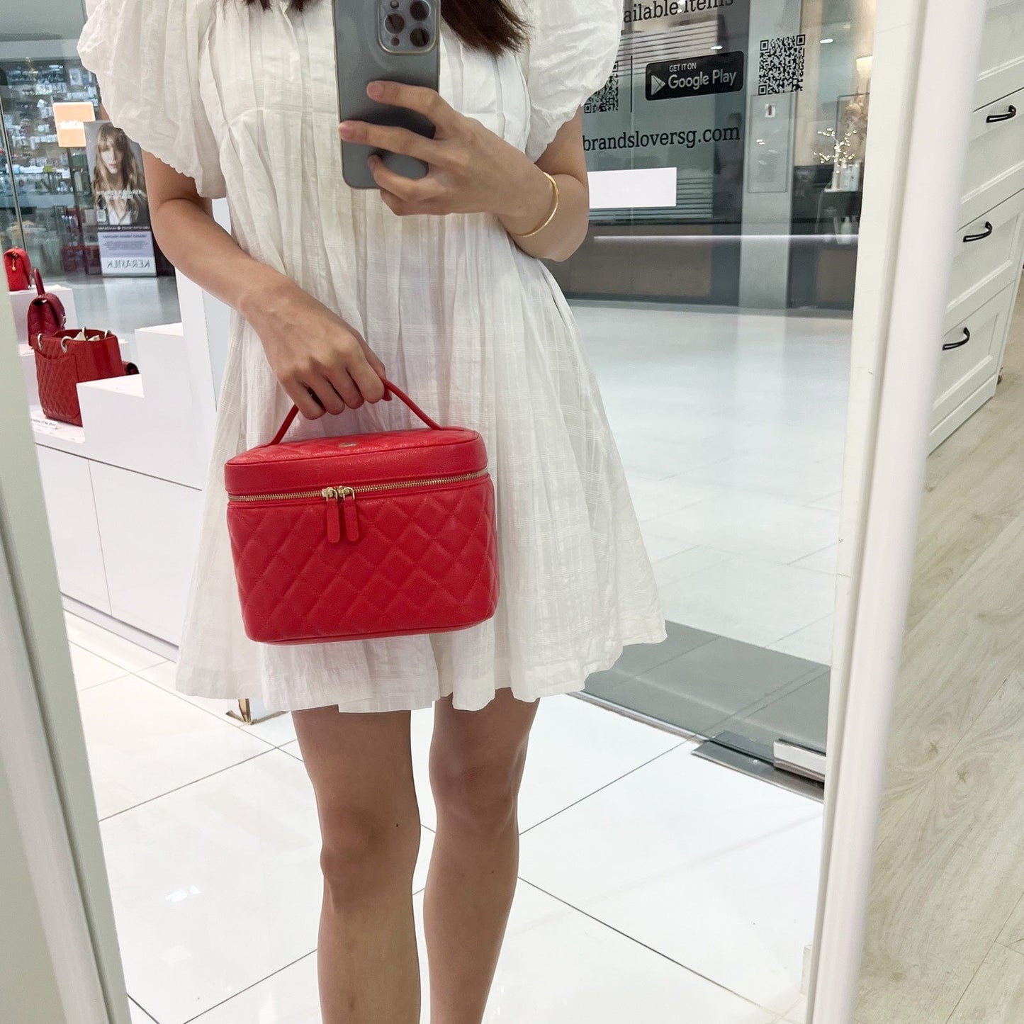 GLM-Top Handle Vanity Case in Raspberry Red Caviar LGHW