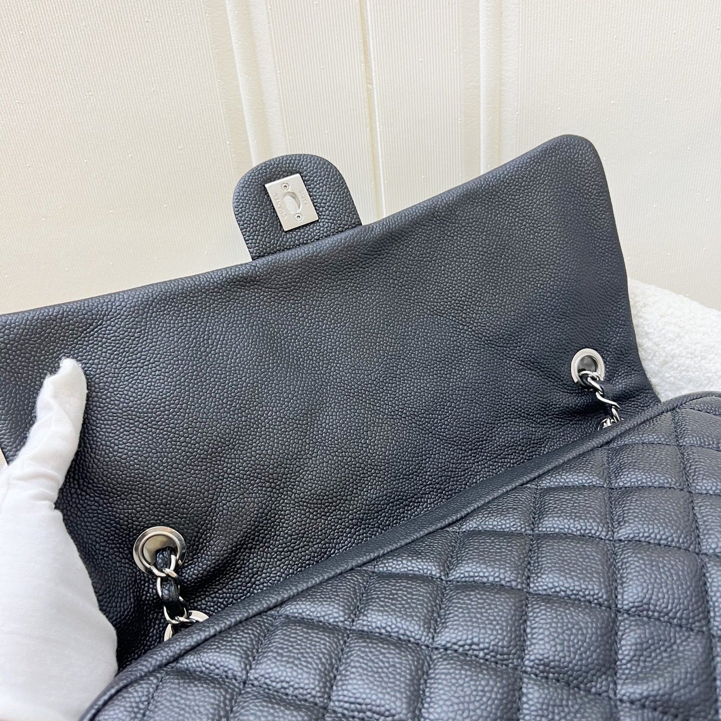 GLM-Easy Caviar Jumbo Flap in Black Caviar and SHW