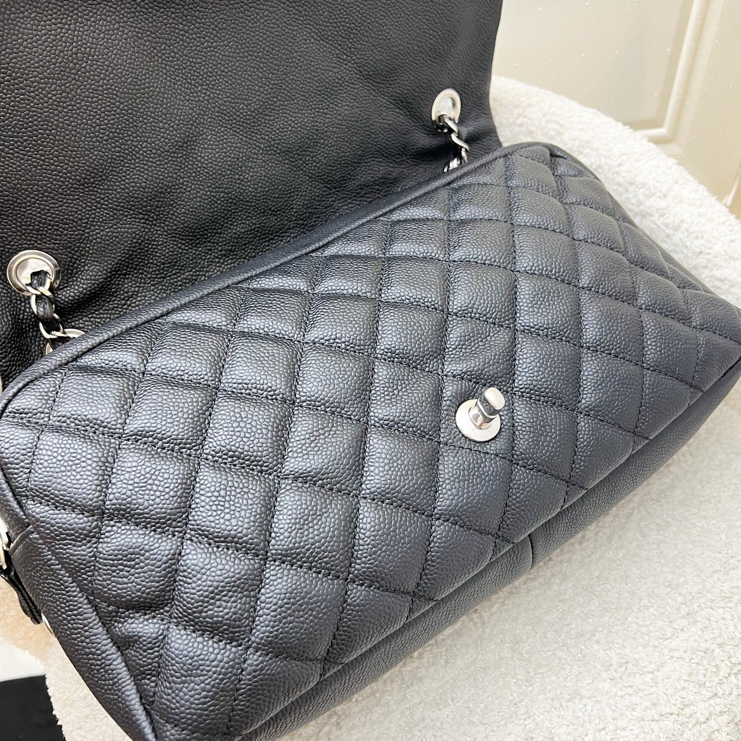 GLM-Easy Caviar Jumbo Flap in Black Caviar and SHW
