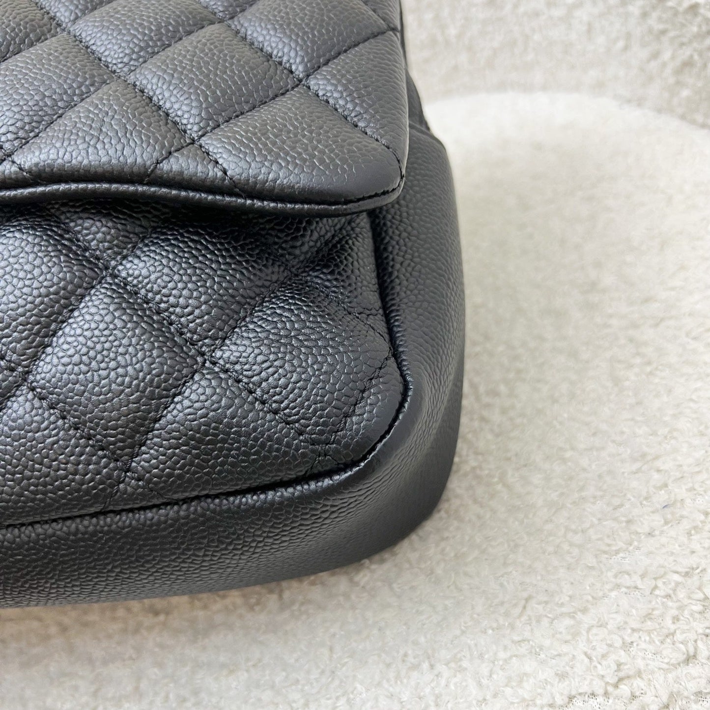 GLM-Easy Caviar Jumbo Flap in Black Caviar and SHW