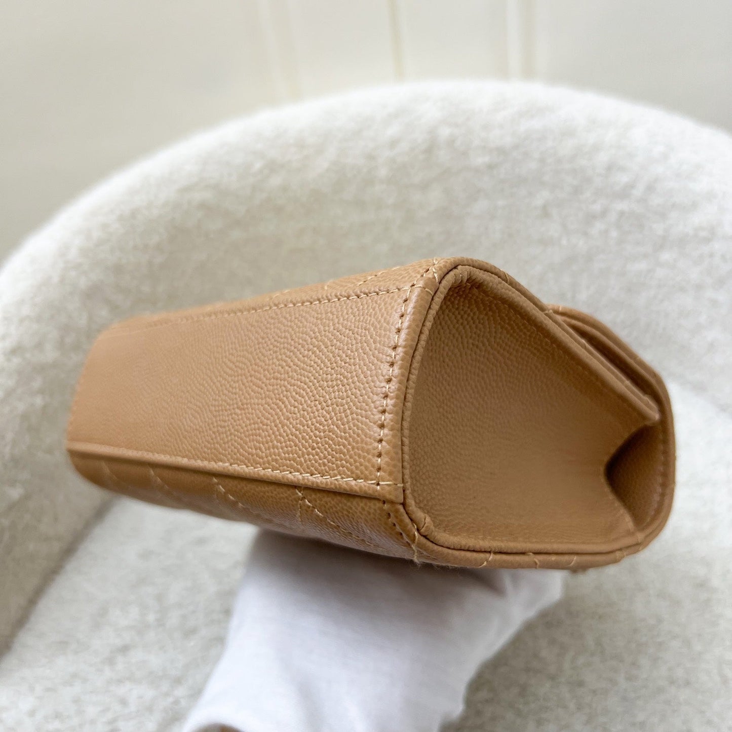 GLM-23P Top Handle Kelly Clutch with Chain in Caramel Caviar and GHW (Model: AP3237)