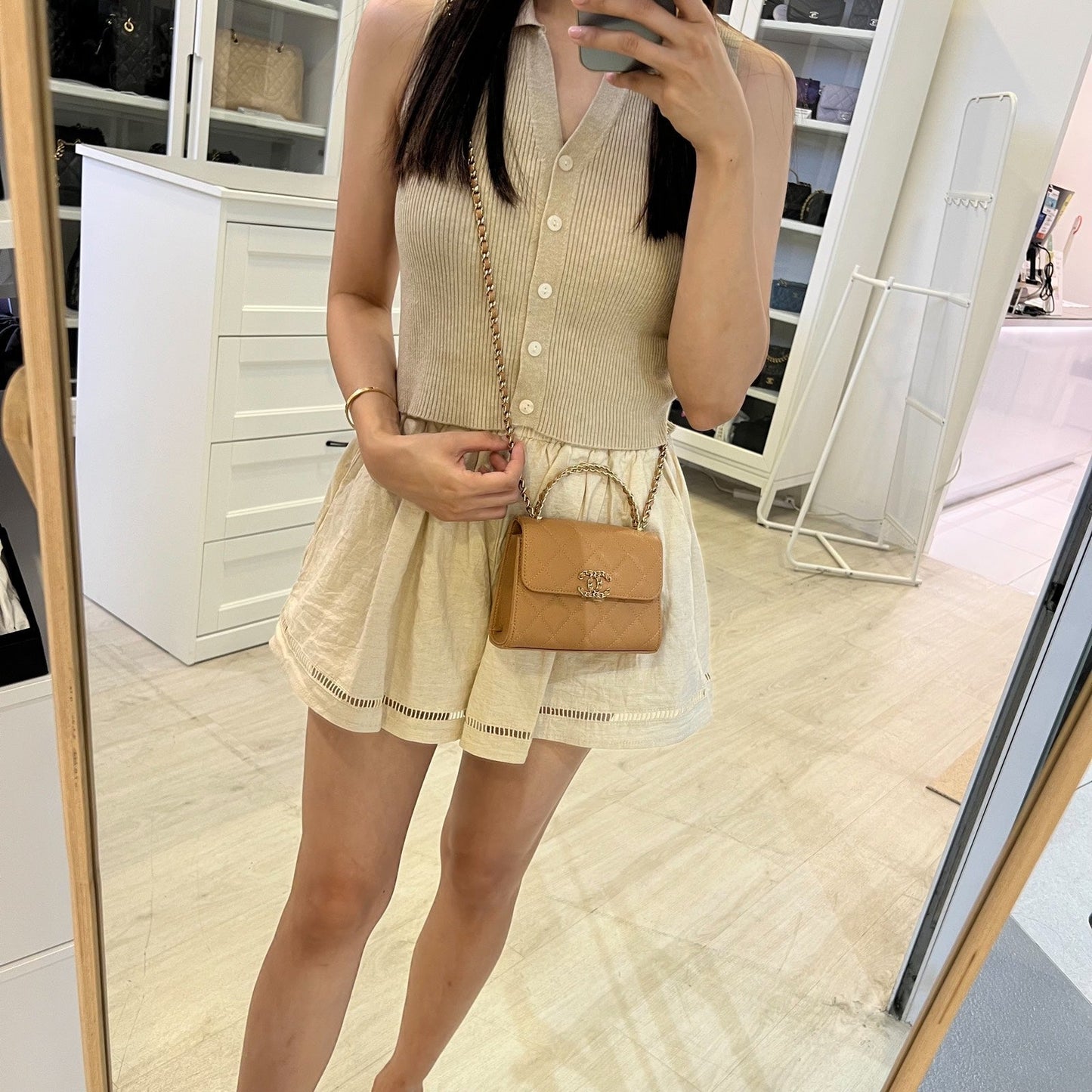 GLM-23P Top Handle Kelly Clutch with Chain in Caramel Caviar and GHW (Model: AP3237)