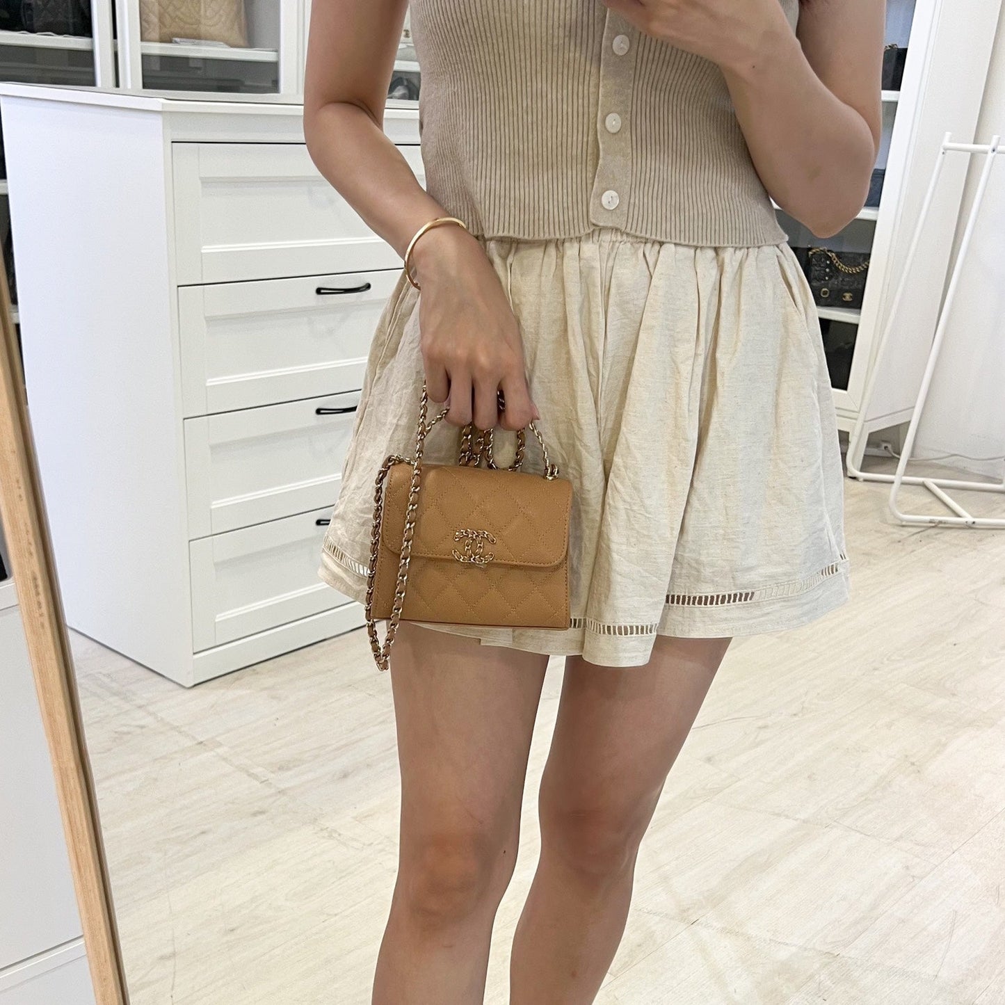 GLM-23P Top Handle Kelly Clutch with Chain in Caramel Caviar and GHW (Model: AP3237)