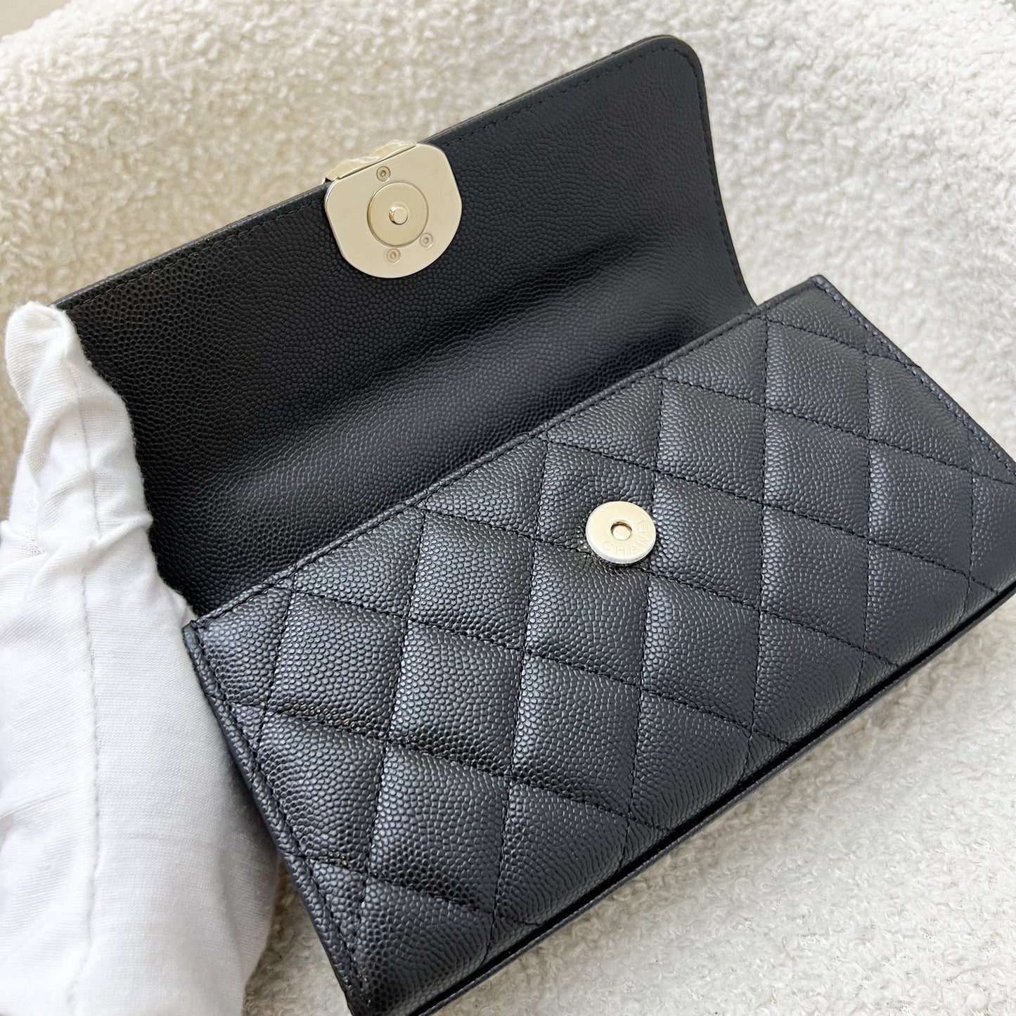 GLM-25S Top Handle Kelly Clutch with Chain in Black Caviar and GHW