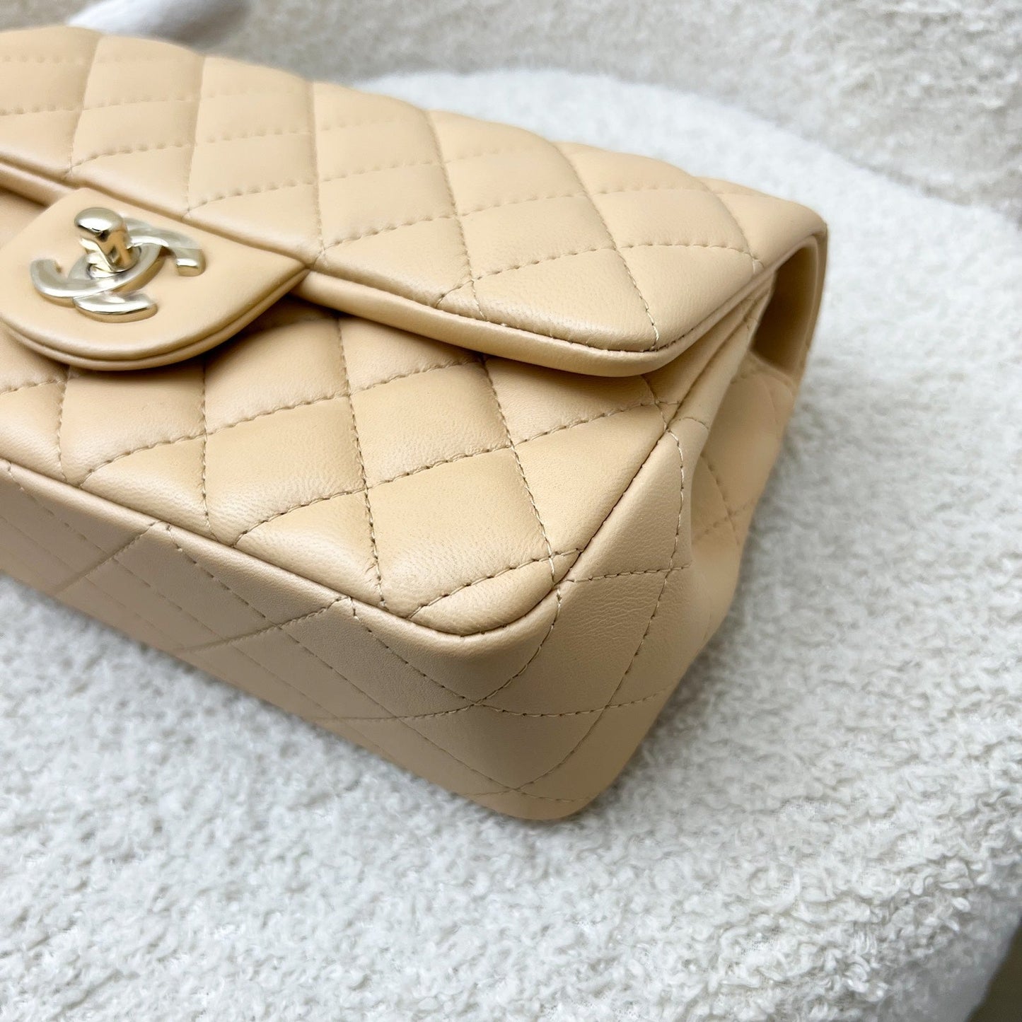 GLM-Classic Mini Rectangular Flap in 22C Beige Lambskin and LGHW (Model: A69900)