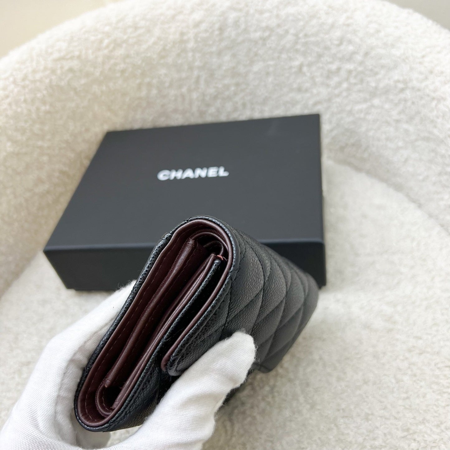 GLM-Compact Small Trifold Wallet in Black Caviar and LGHW
