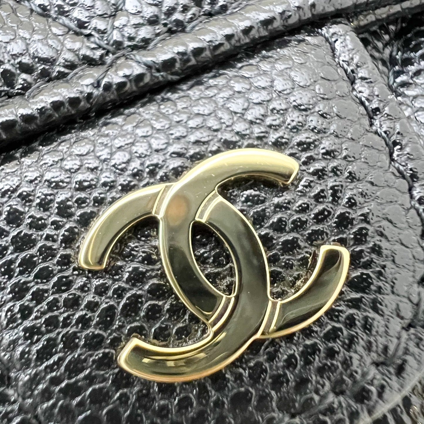 GLM-Compact Small Trifold Wallet in Black Caviar and LGHW