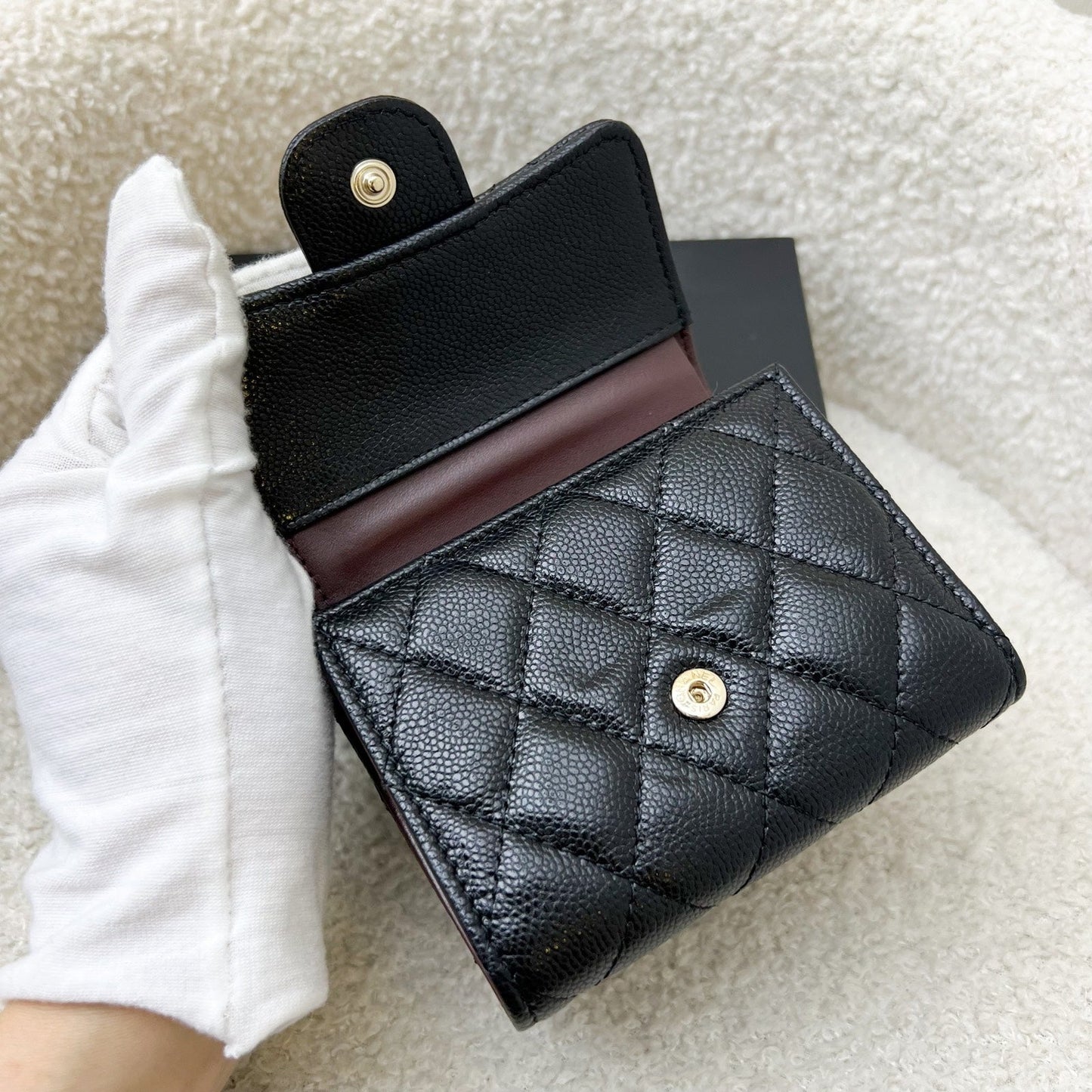 GLM-Compact Small Trifold Wallet in Black Caviar and LGHW