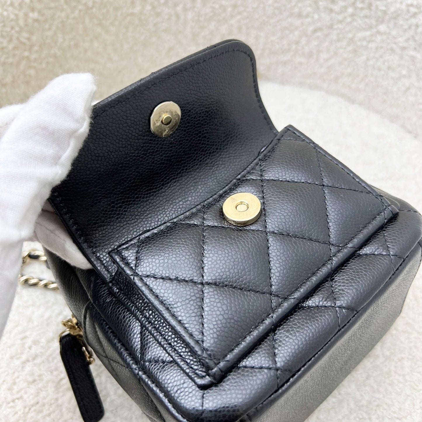 GLM-24C Mini Backpack in Caviar and LGHW (Model: AP3753)