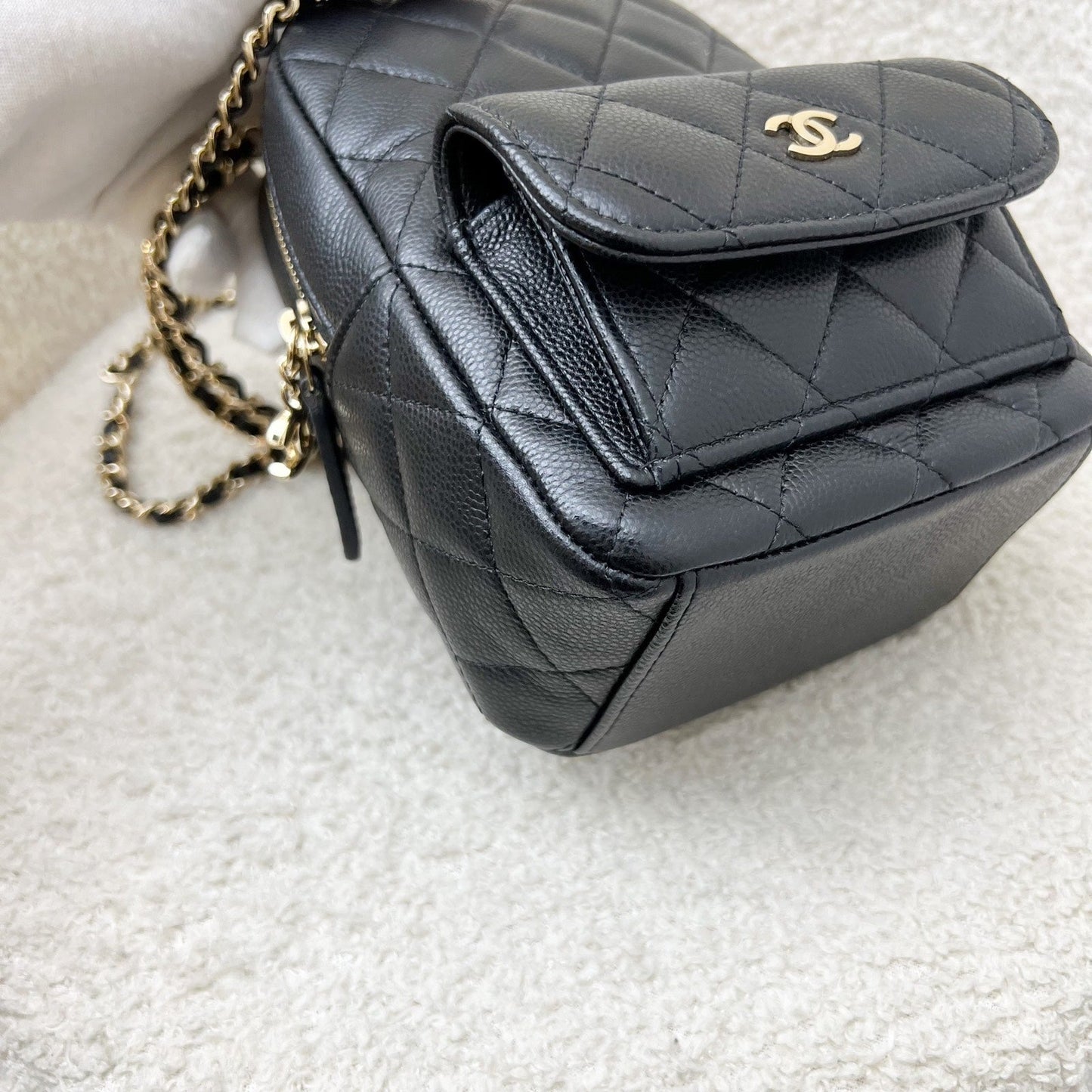 GLM-24C Mini Backpack in Caviar and LGHW (Model: AP3753)