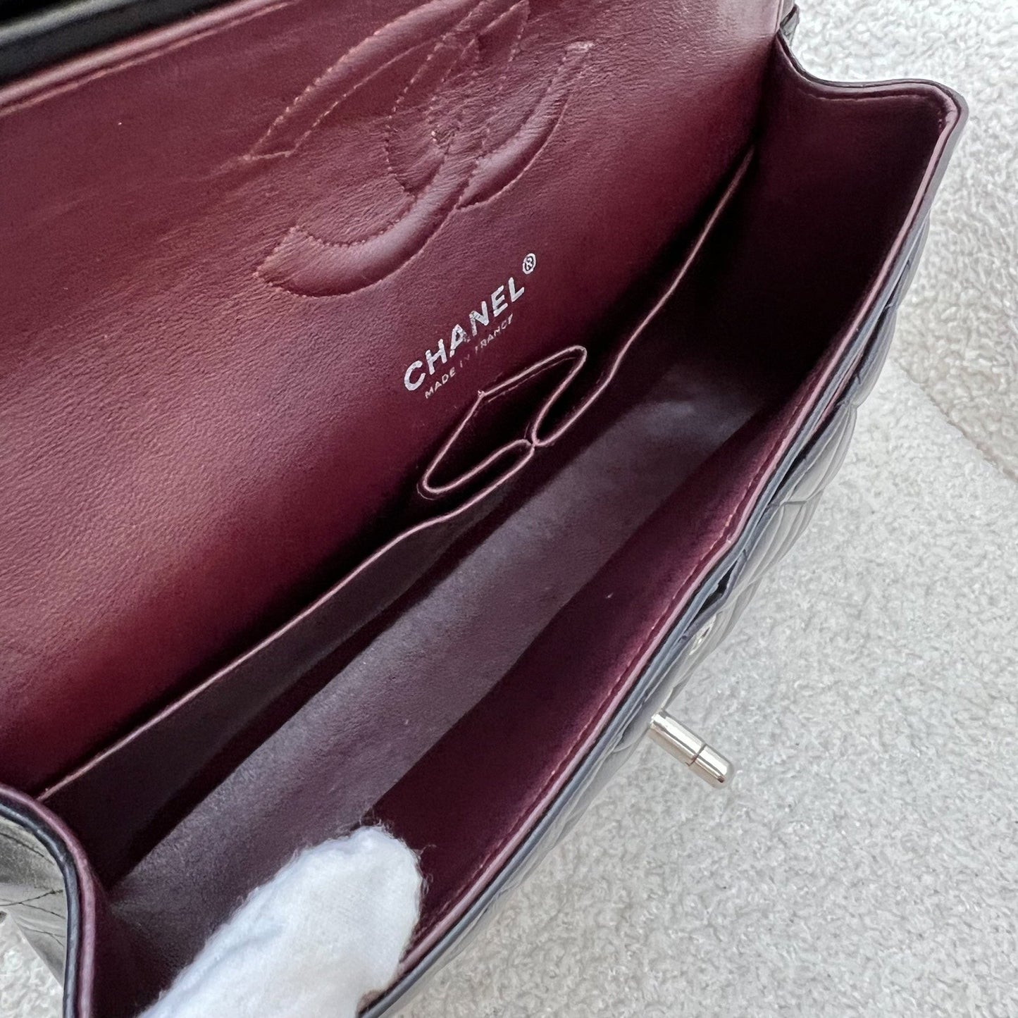 GLM-Medium Classic Flap CF in Black Lambskin and SHW