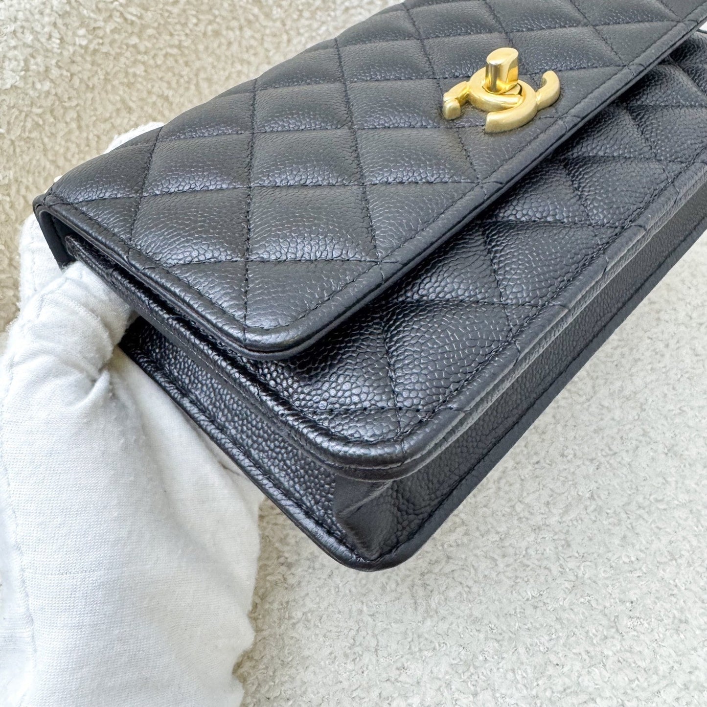 GLM-24P Heart Adjustable Wallet on Chain WOC in Black Caviar and AGHW (Model: AP3201)