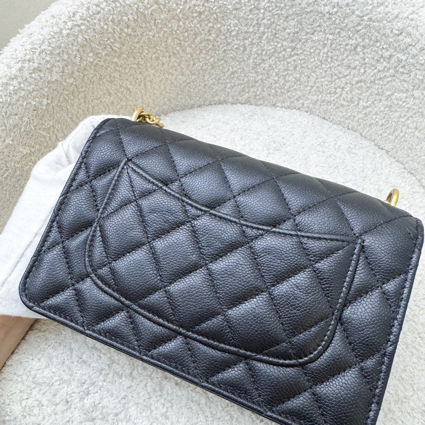 GLM-24P Heart Adjustable Wallet on Chain WOC in Black Caviar and AGHW (Model: AP3201)